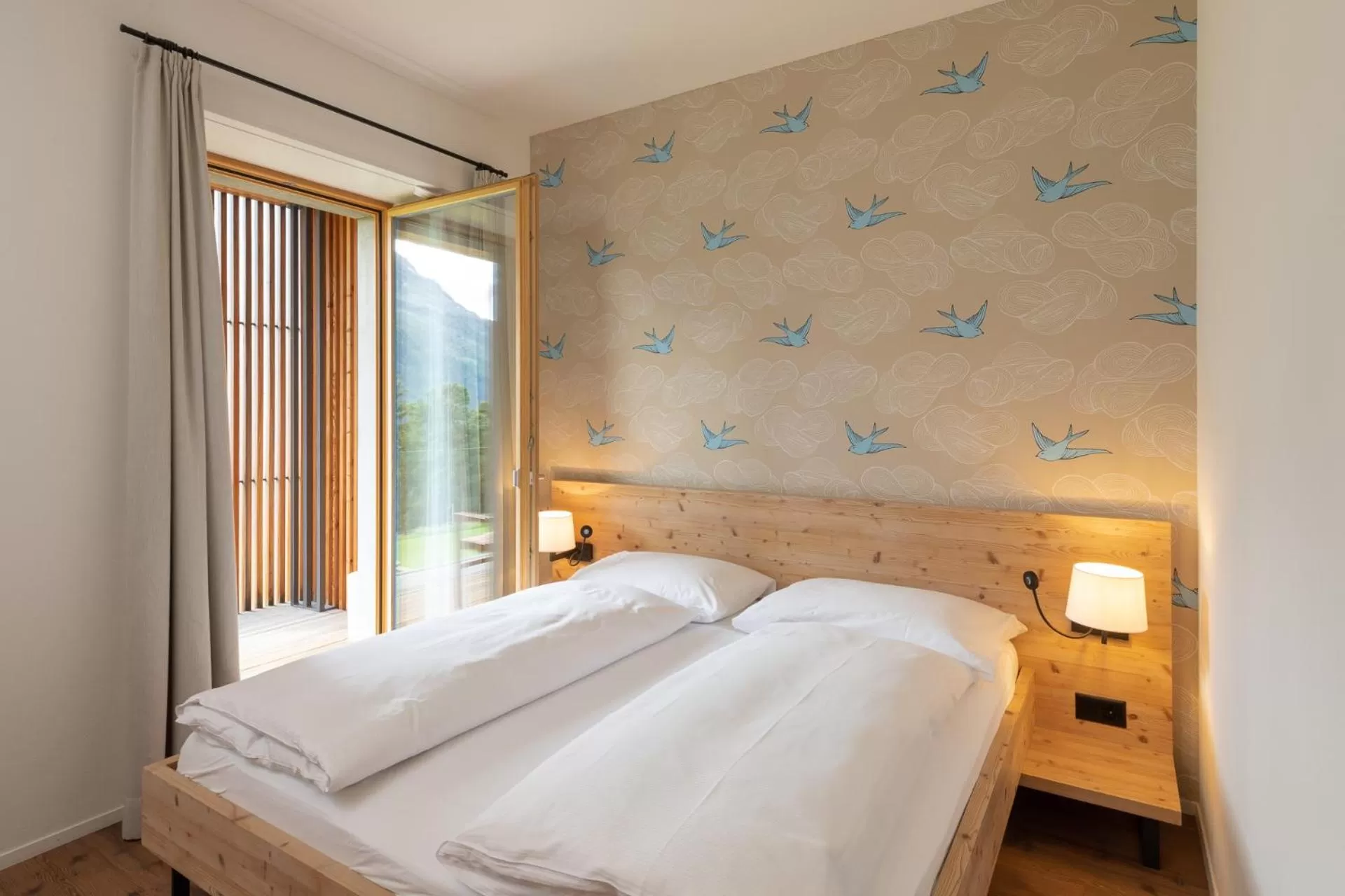 Photo of the whole room, Bed in Berghotel Randolins