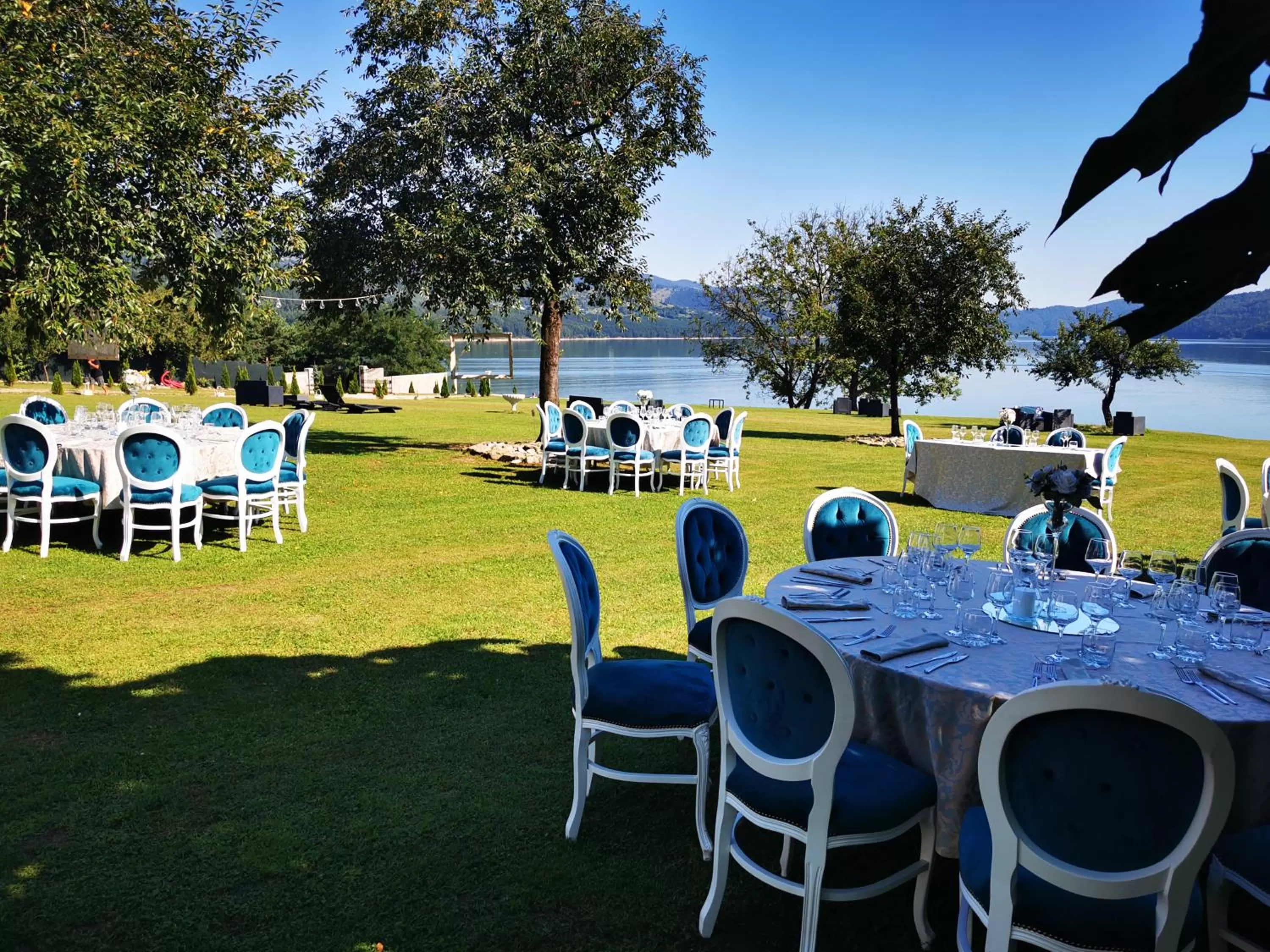 Restaurant/places to eat in Gradinile Romane