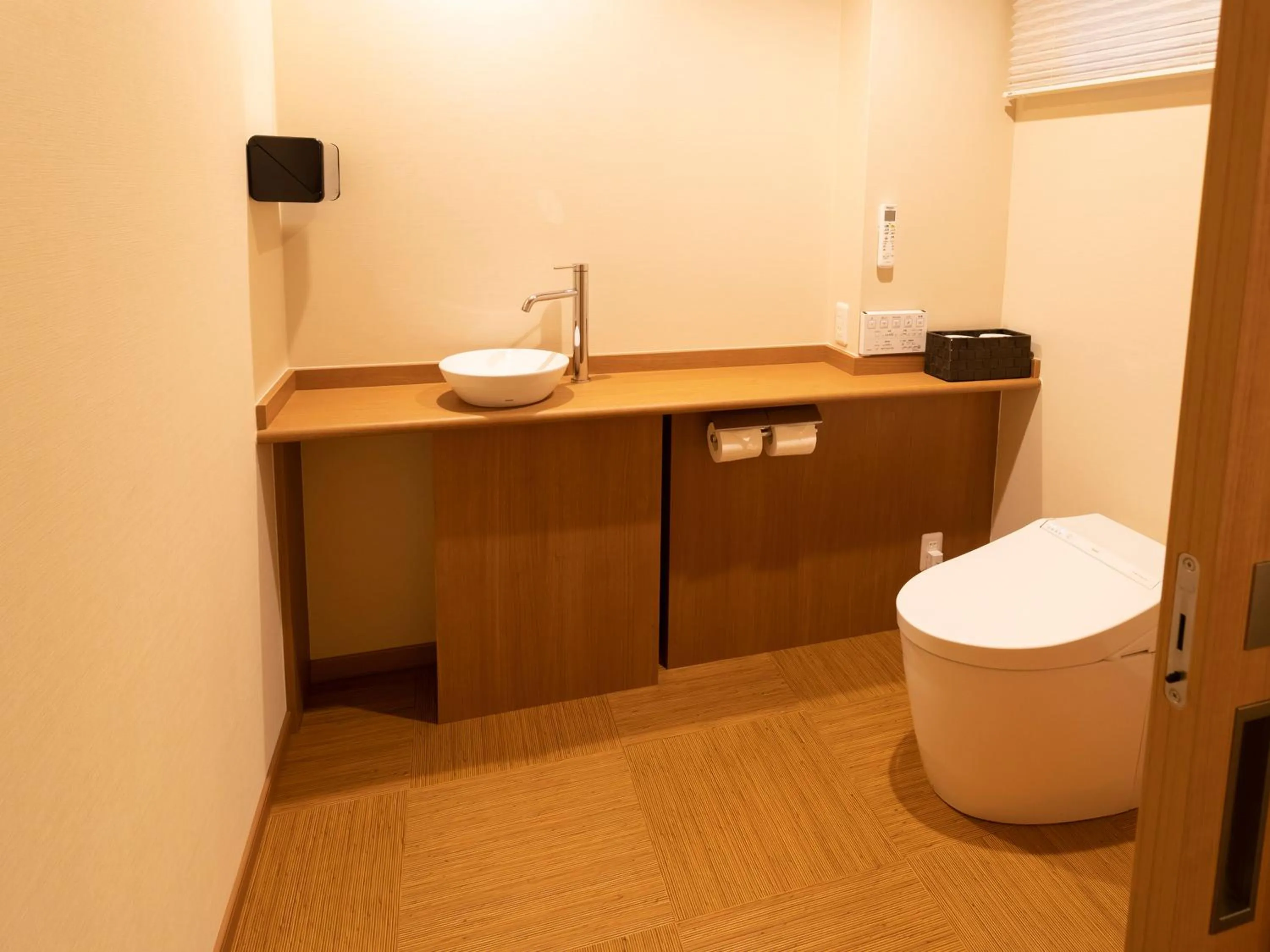 Toilet in Okuno Hosomichi