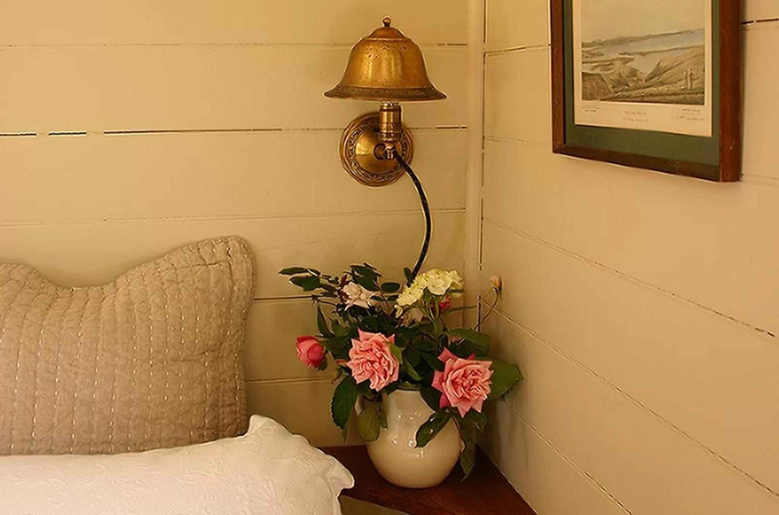 Bed, Seating Area in Bluff Hill Bed & Breakfast
