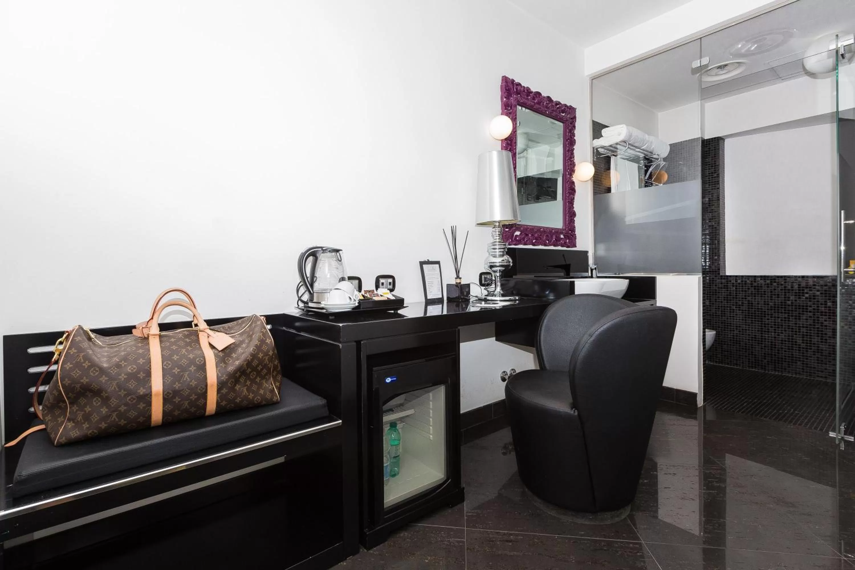 Photo of the whole room in JC Hotel