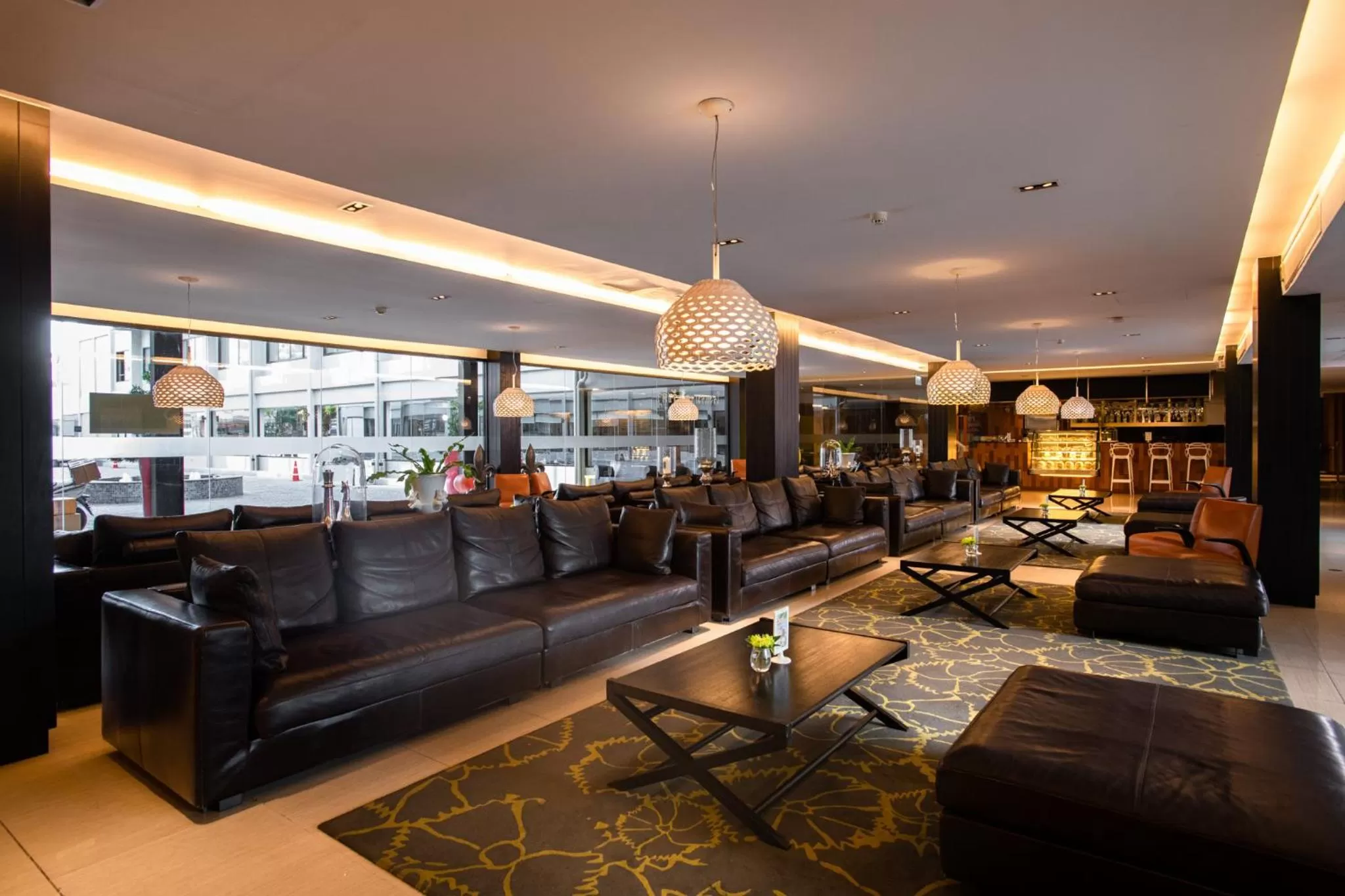 Lobby or reception in S Ratchada Leisure Hotel