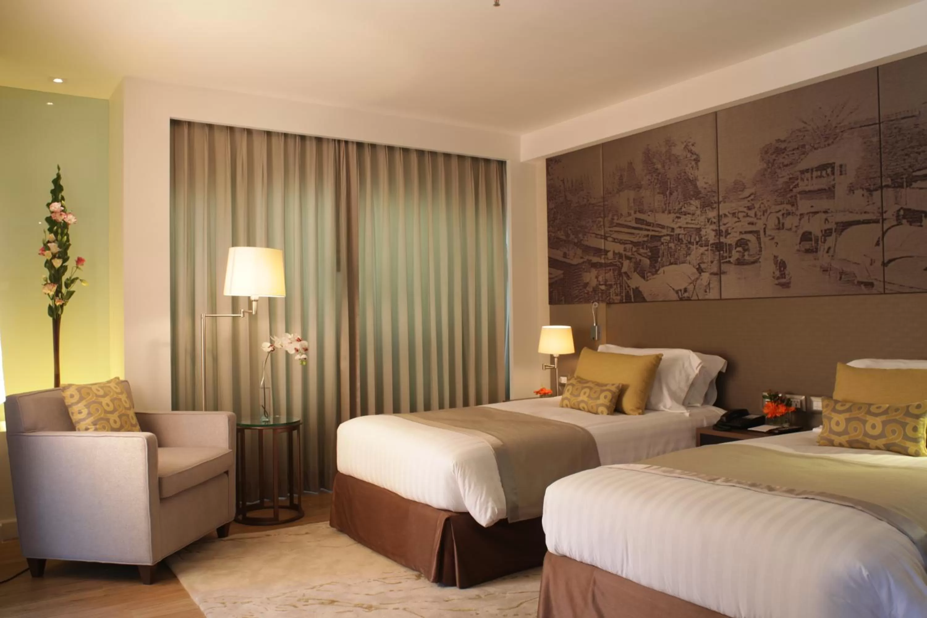 Luxury Suite in Grand Diamond Suites Hotel