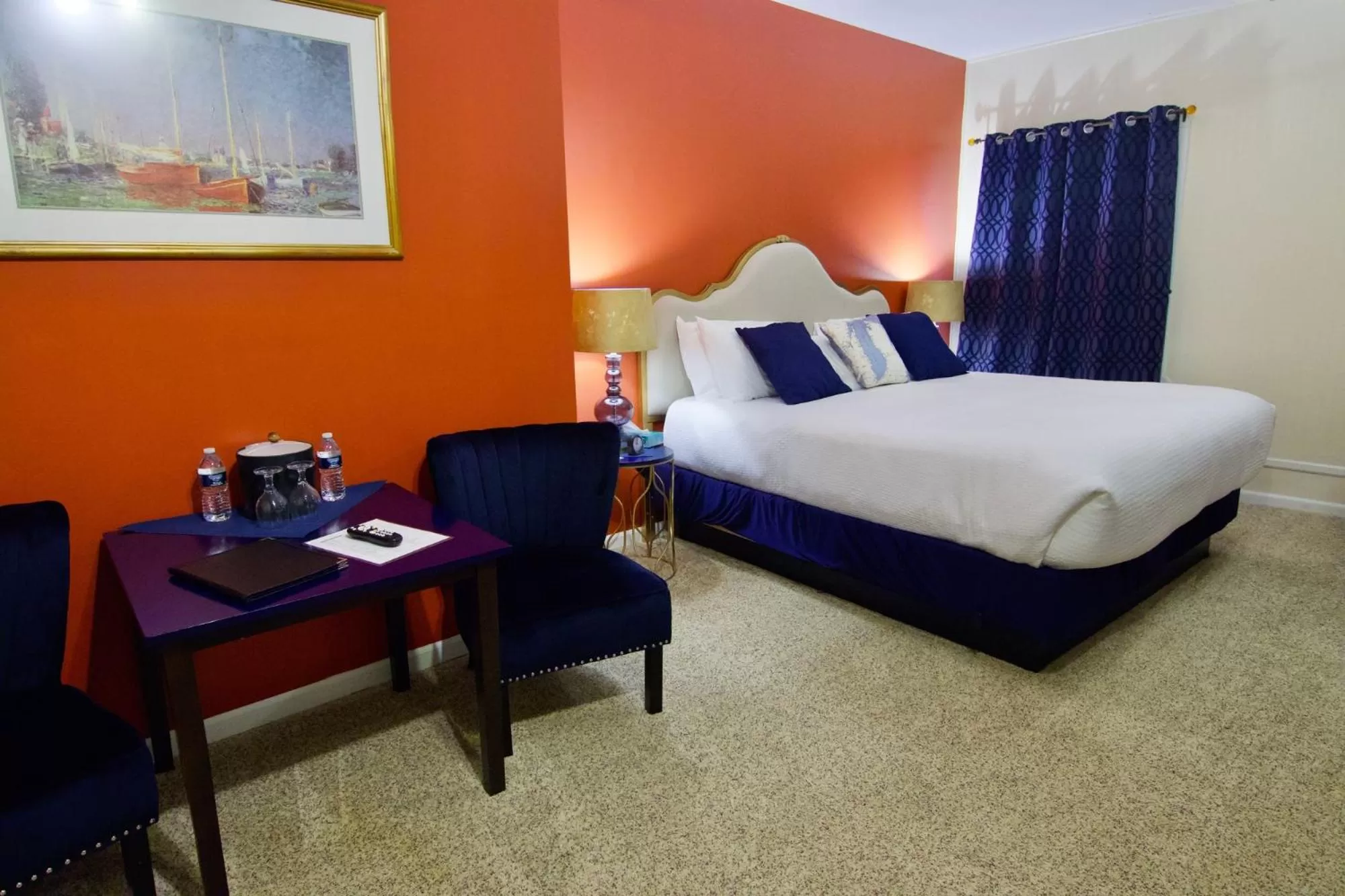 Bed in Hotel Frankfort & Restaurant