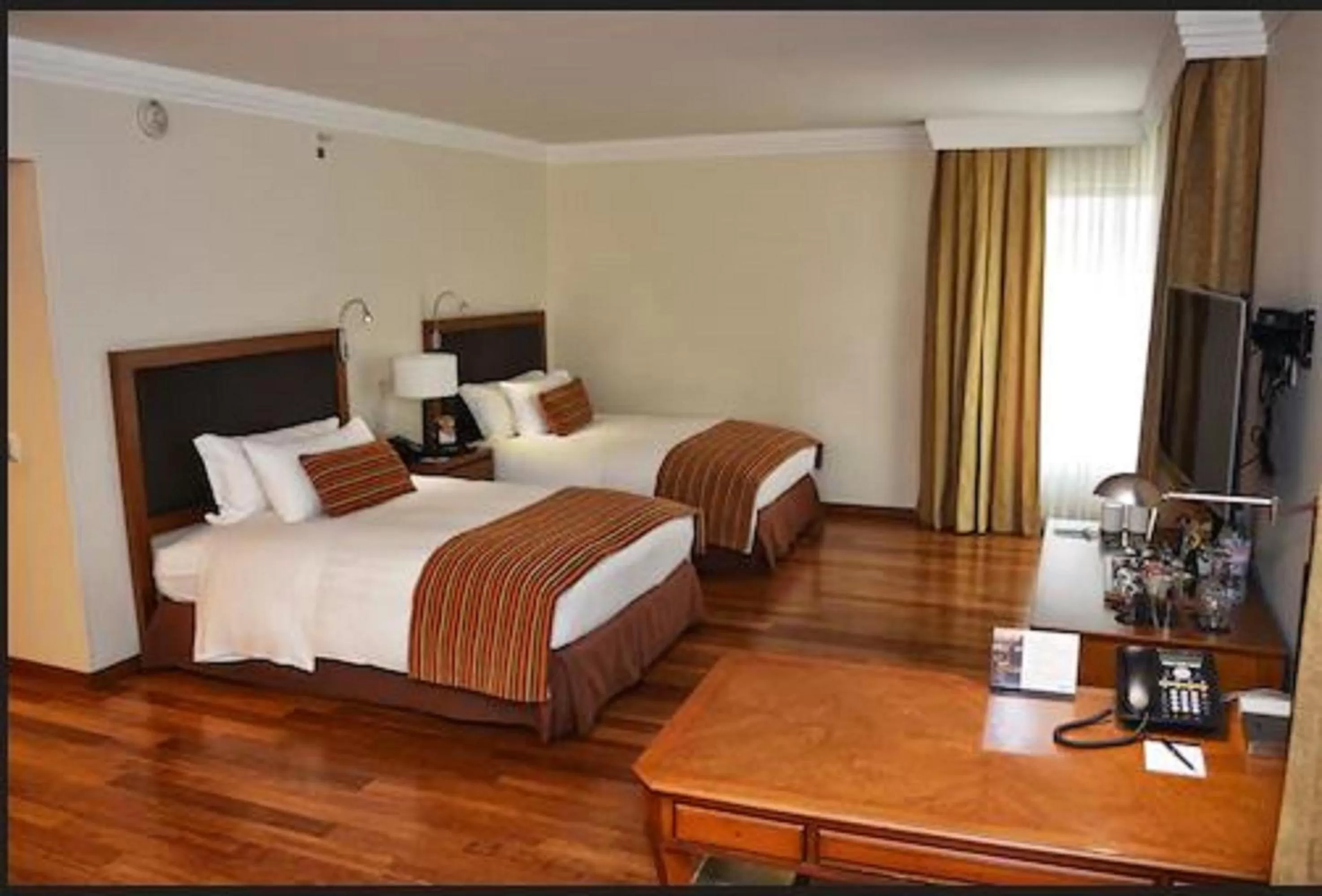 Bedroom, Bed in Hotel Intercontinental Cali by IHG