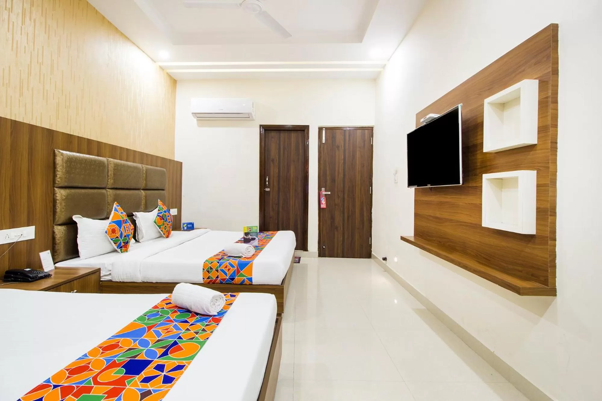 Bedroom in FabHotel Royal Villa Hussainpura Chowk