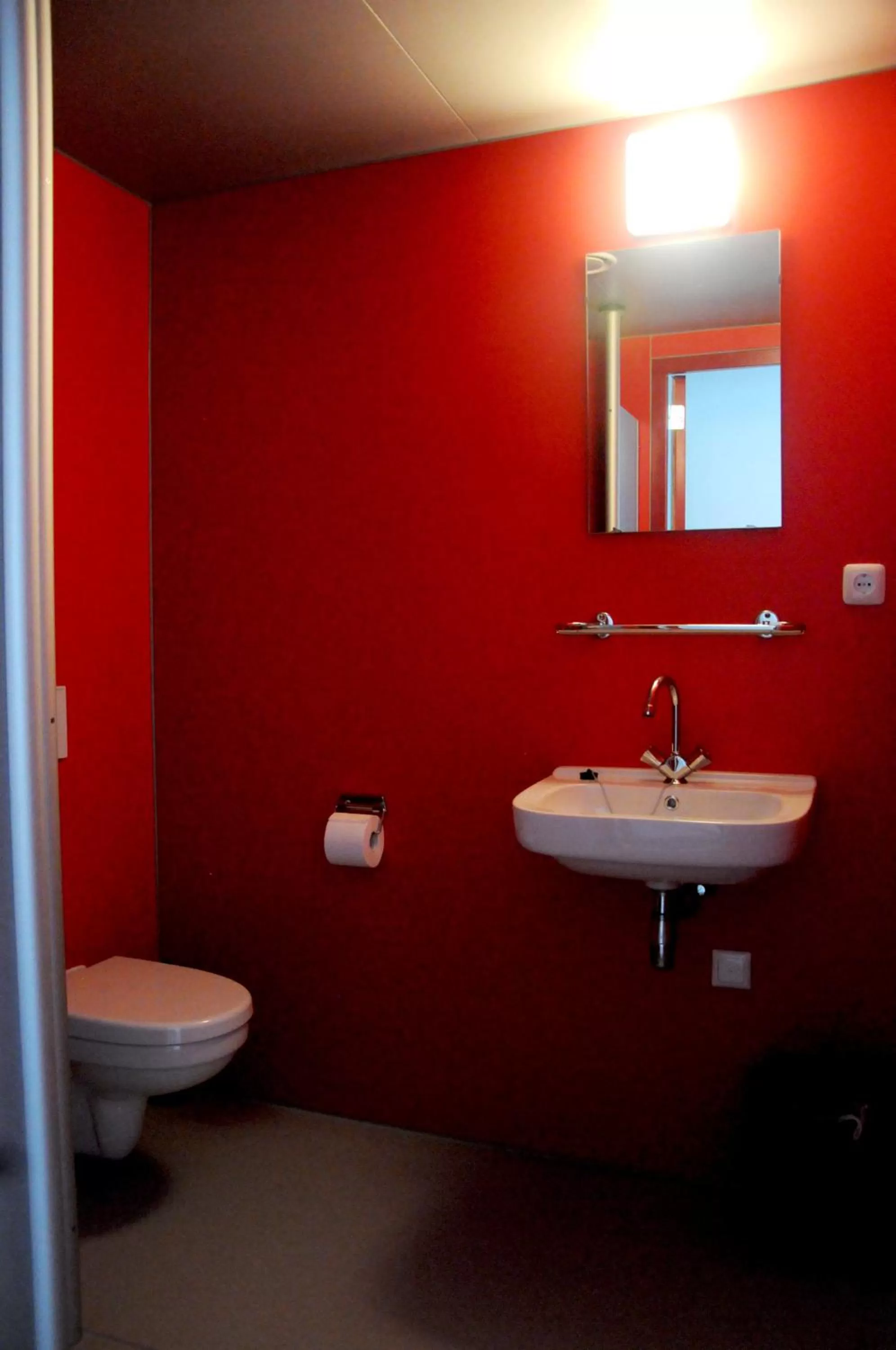 Standard Twin Room in Stayokay Hostel Eindhoven
