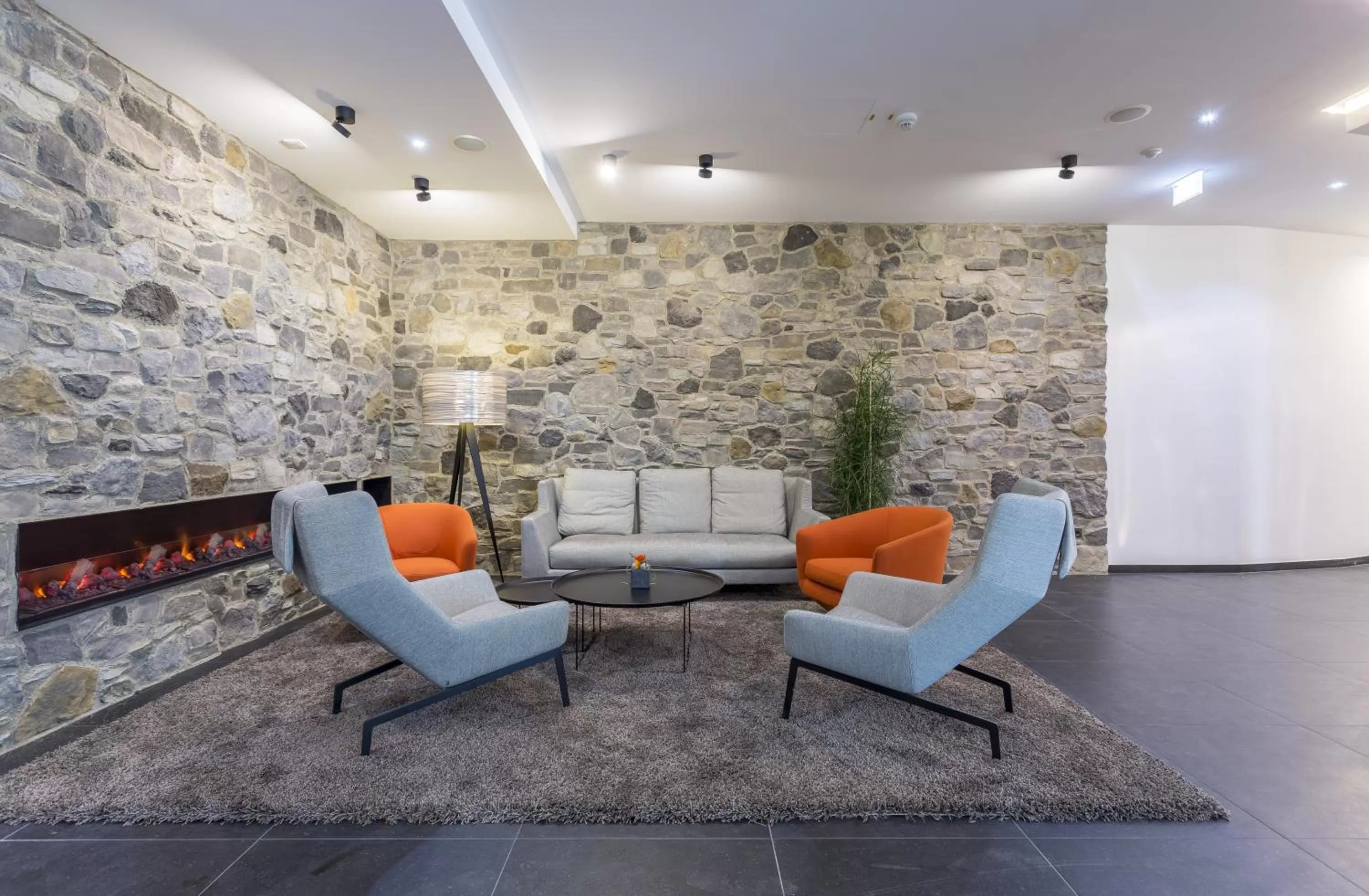 Lobby or reception in Das Graseck - mountain hideaway & health care