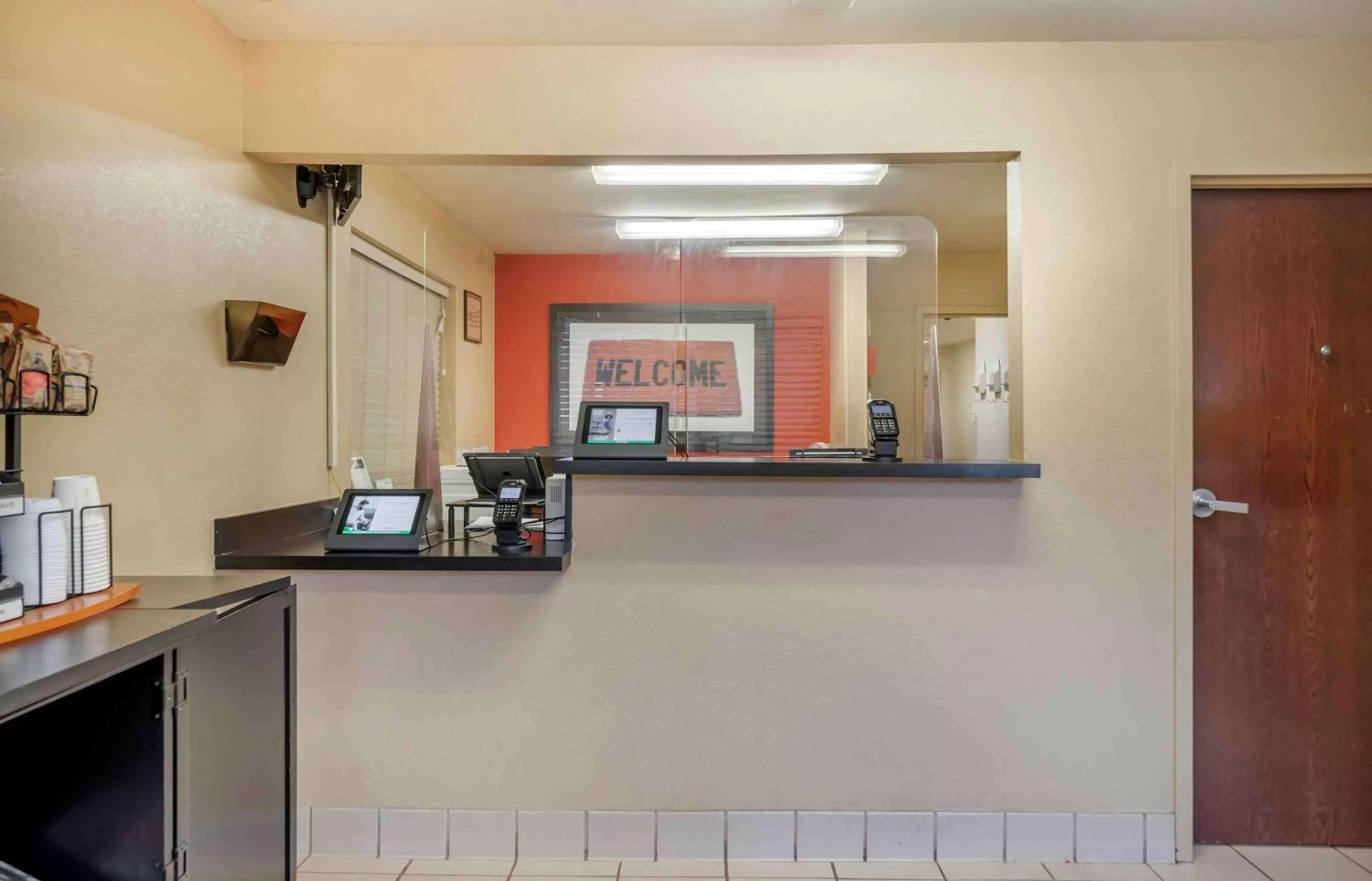 Lobby or reception in Extended Stay America Select Suites - Jackson - North