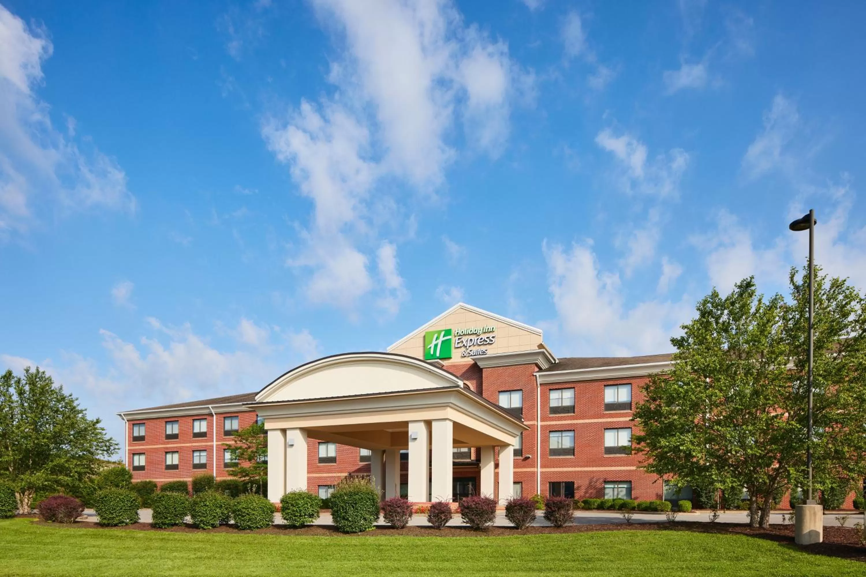 Property building in Holiday Inn Express & Suites Bridgeport by IHG