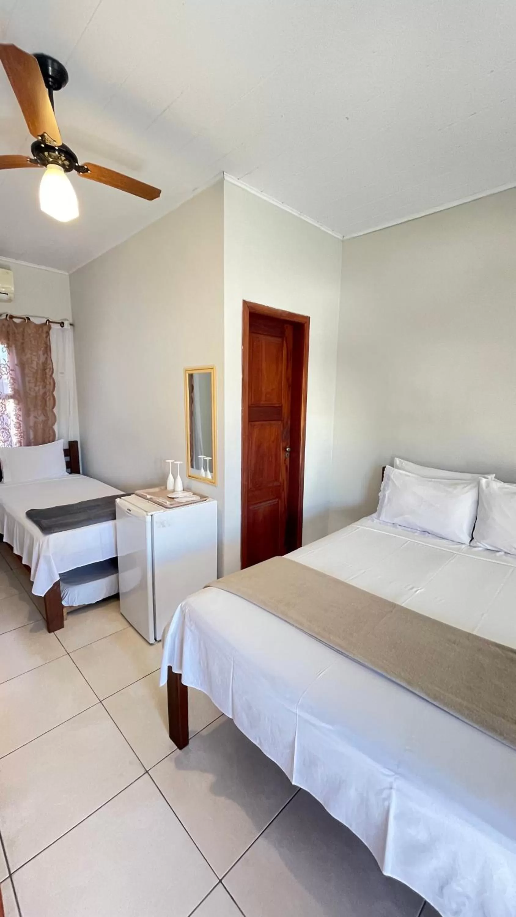 Photo of the whole room, Bed in Pousada Brisa do Leste