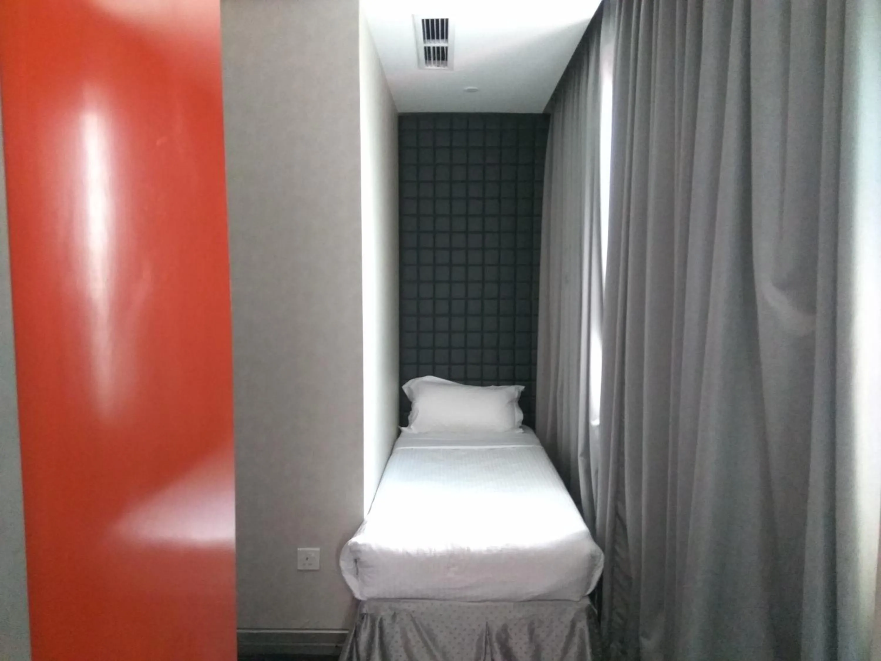 Bedroom in Hotel Re! @ Pearl's Hill