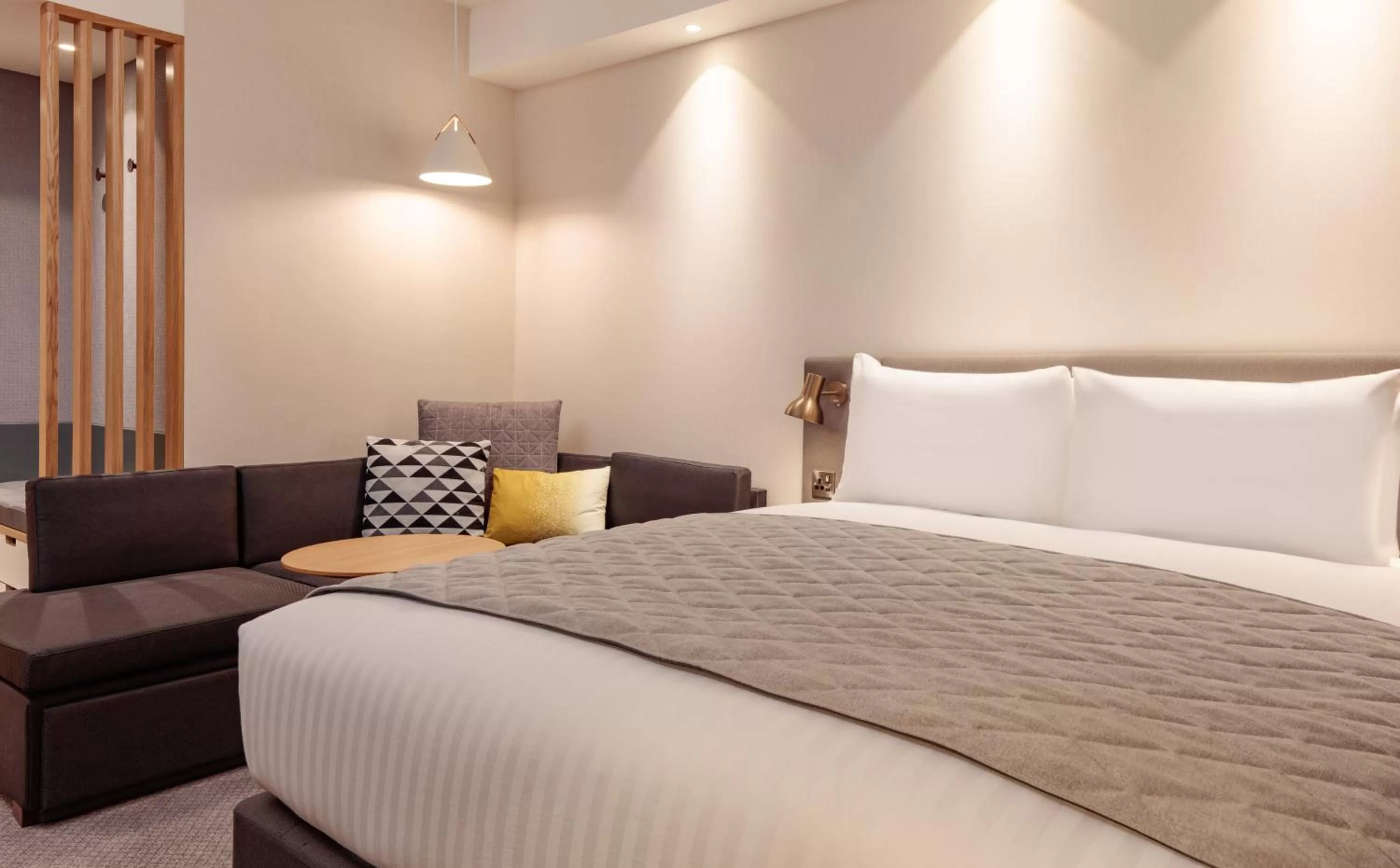 Bed in Holiday Inn London Heathrow - Bath Road by IHG