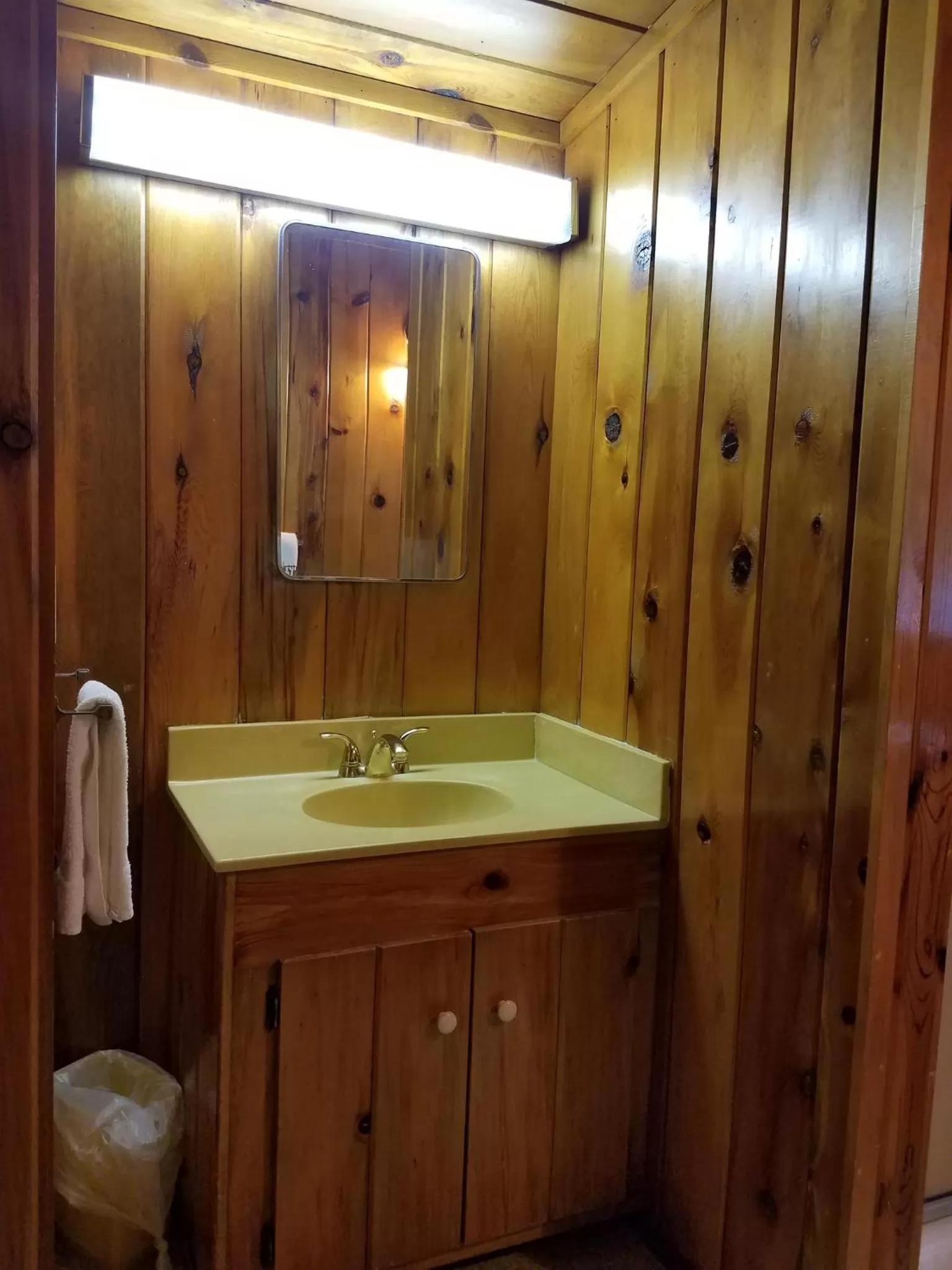 Bathroom in Fern River Resort