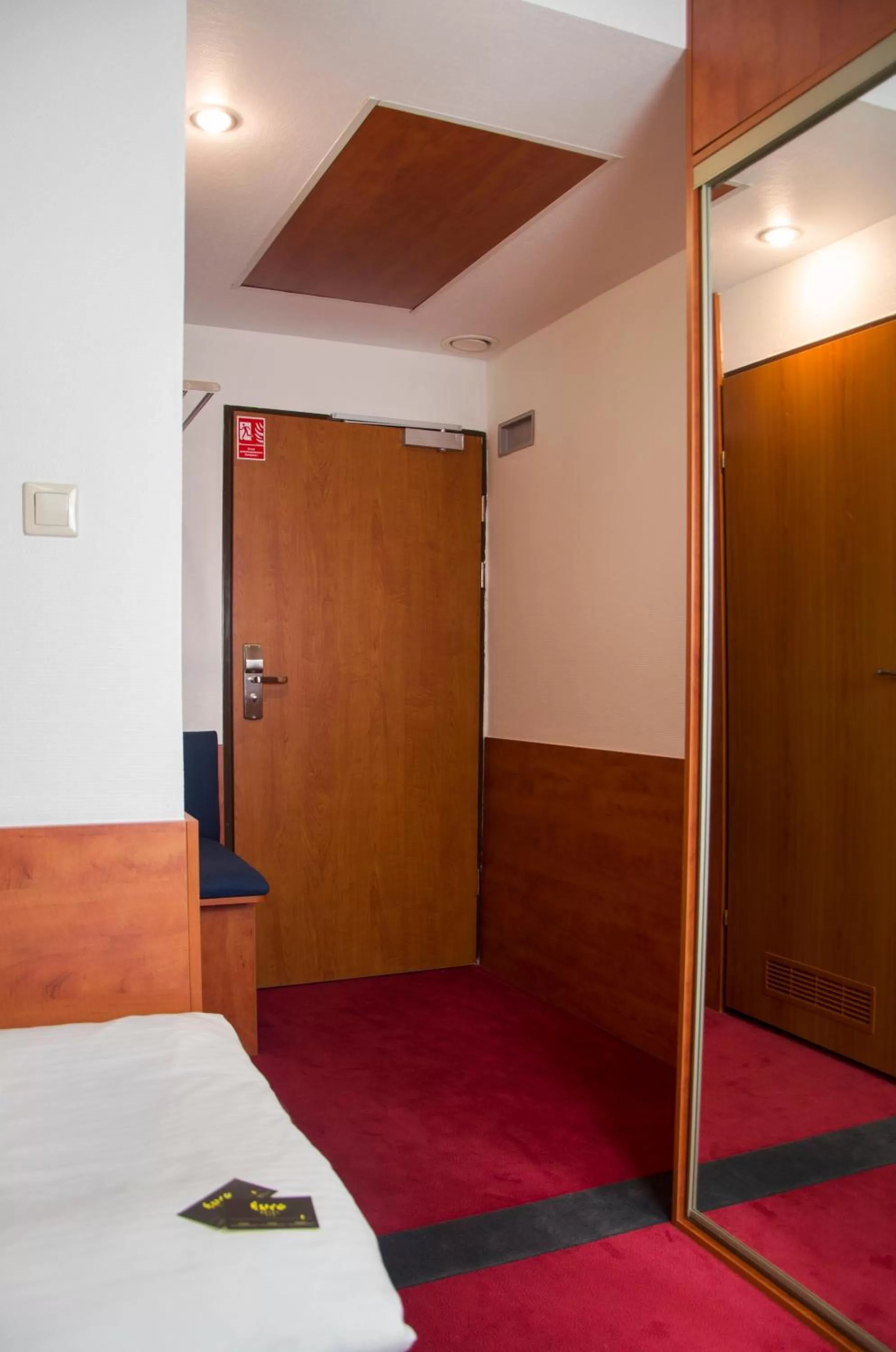 Bed in euroHOTEL Sosnowiec Kazimierz