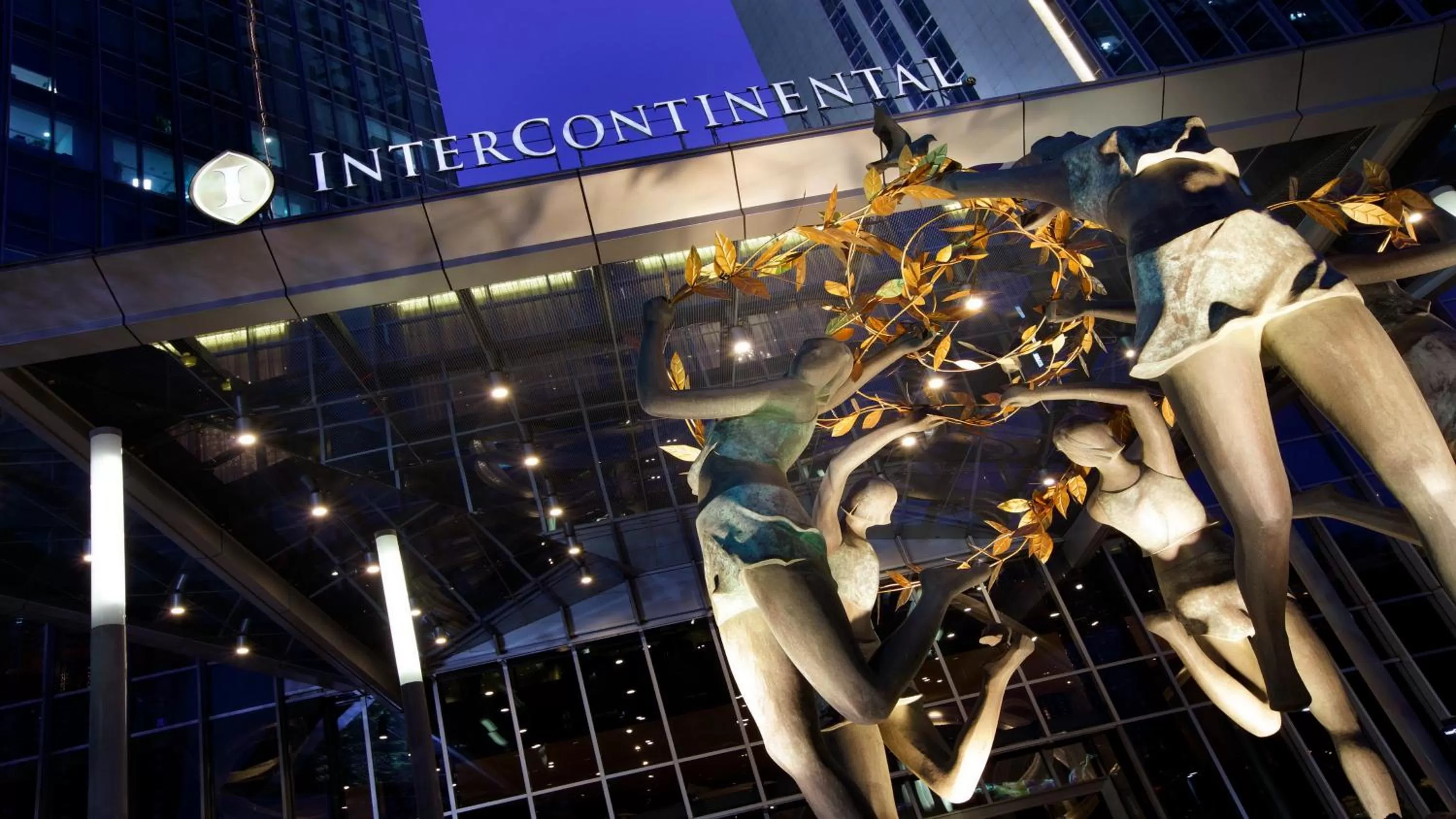 Property building in InterContinental Shanghai Jing' An by IHG