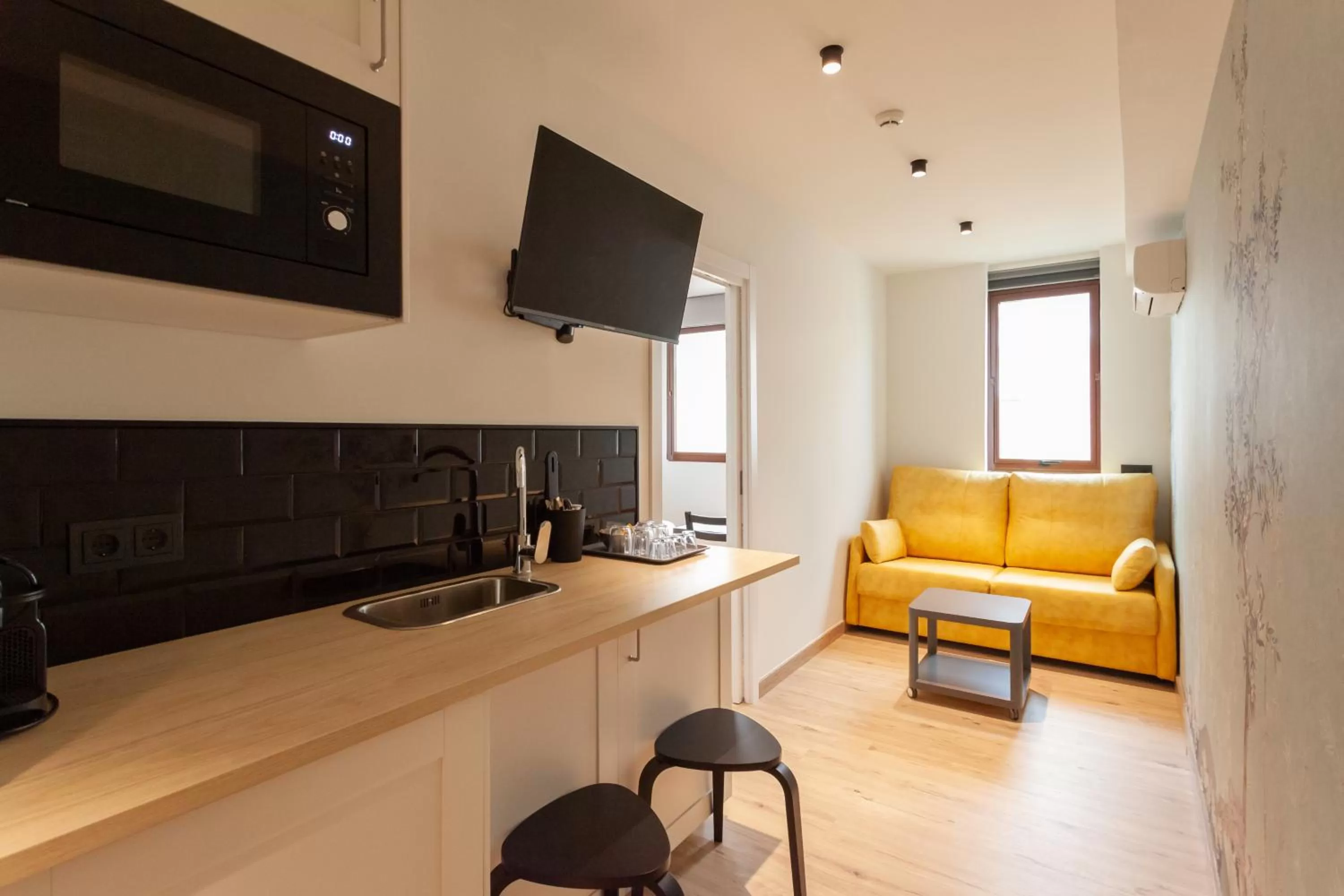 TV and multimedia in Welldone Sierpes Boutique