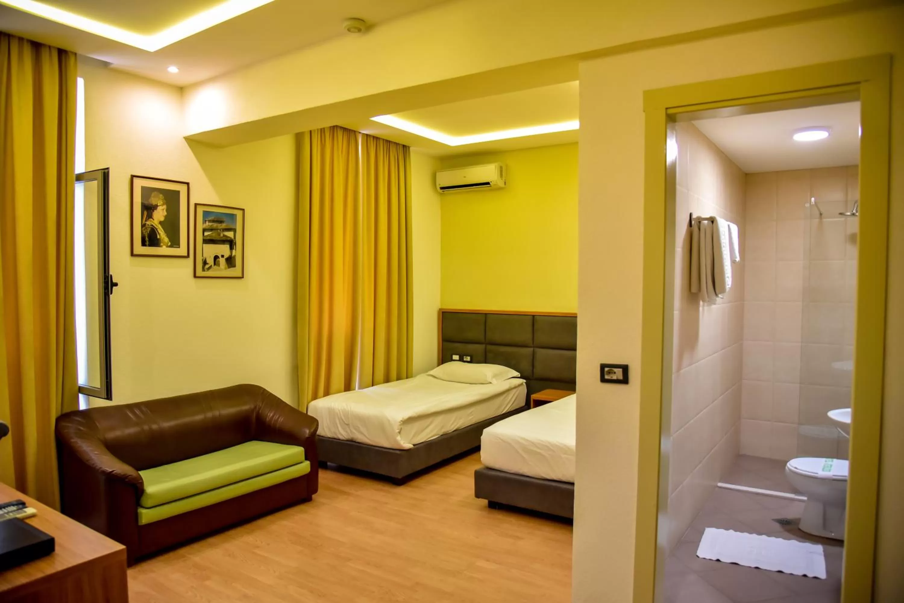 View (from property/room), Bed in Hotel Cajupi