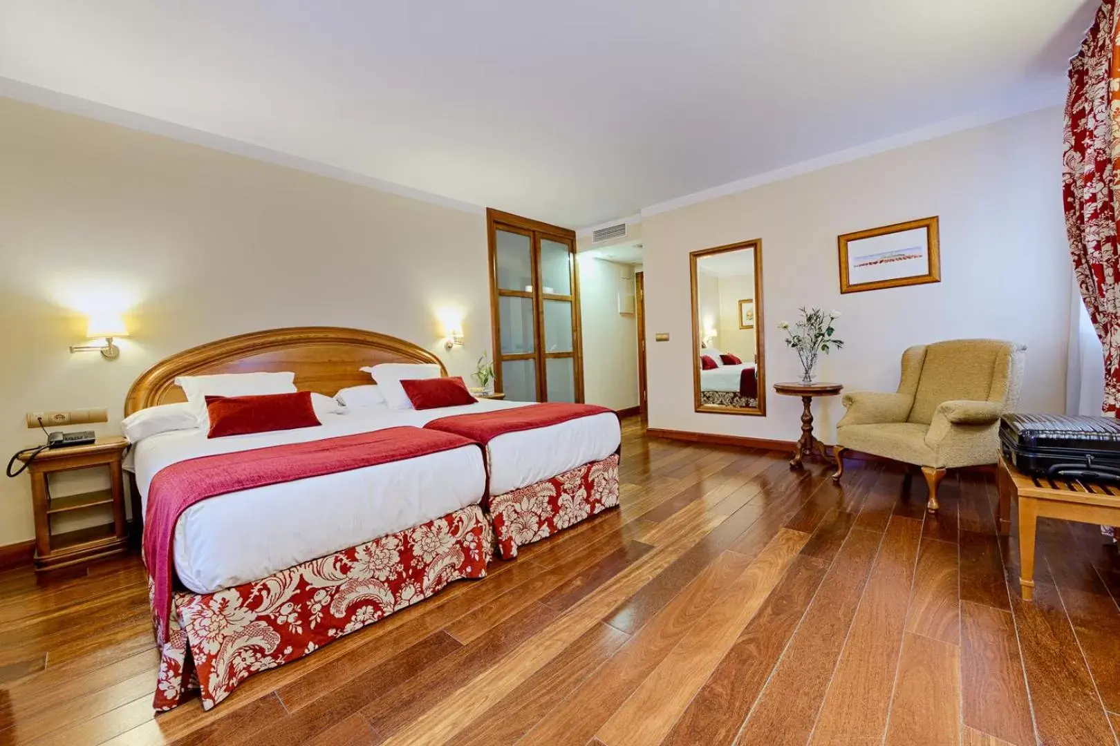 Double or Twin Room - Disability Access in AZZ Peñafiel Las Claras Hotel & Spa Double or Twin Room - Disability Access in AZZ Peñafiel Las Claras Hotel & Spa