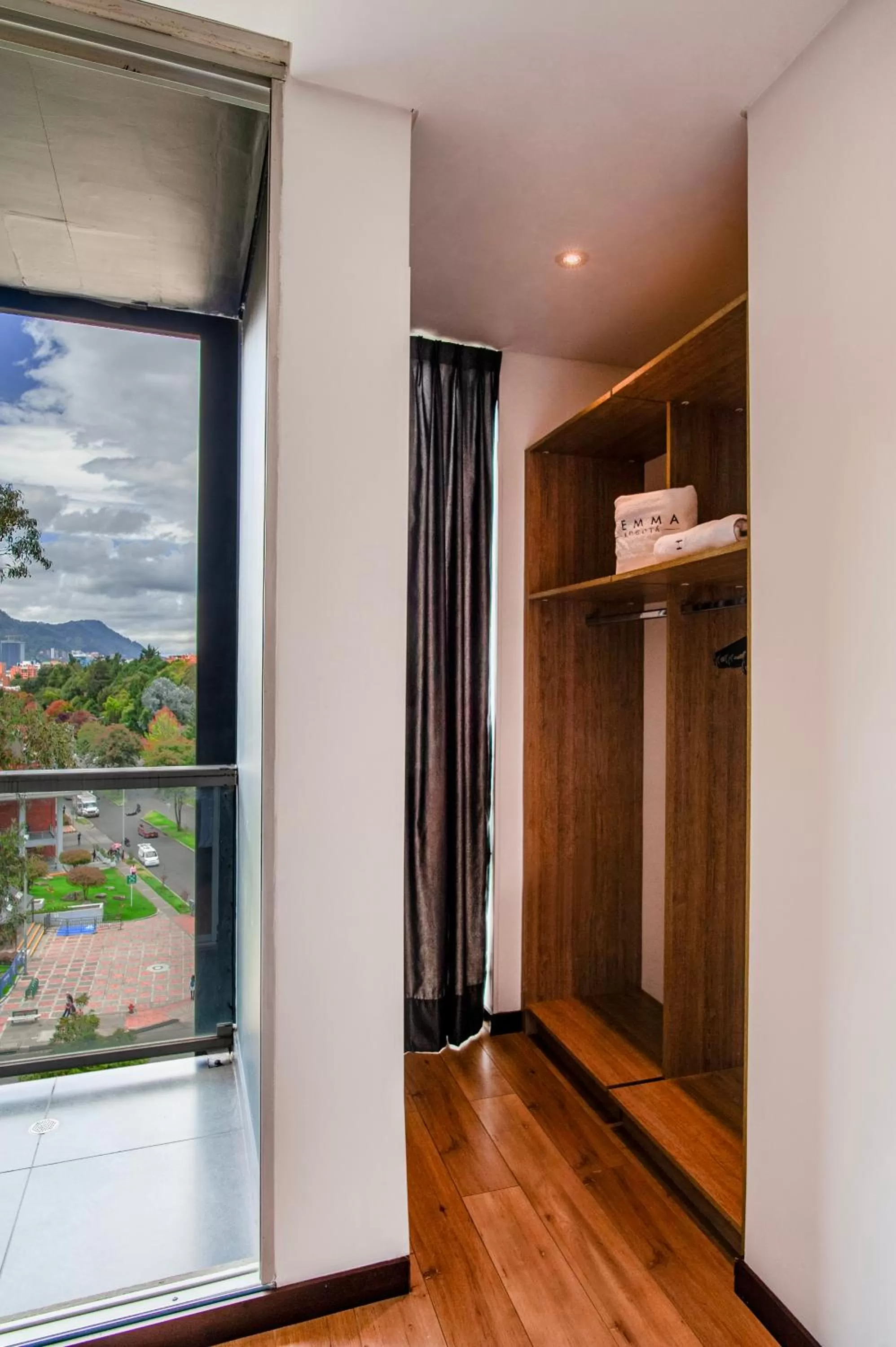 wardrobe in Hemma Bogotá Country Luxury Suites Hotel