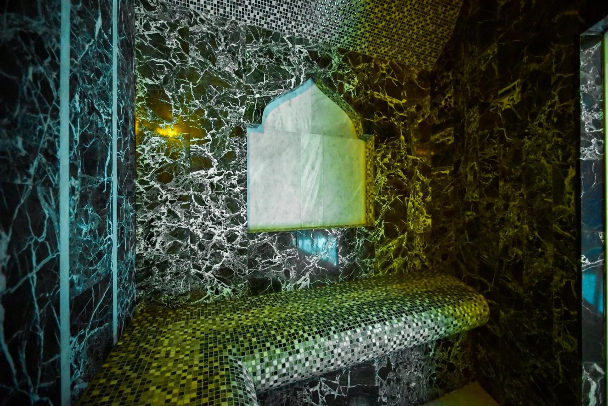 Steam room in Spa Hotel Grace Forum