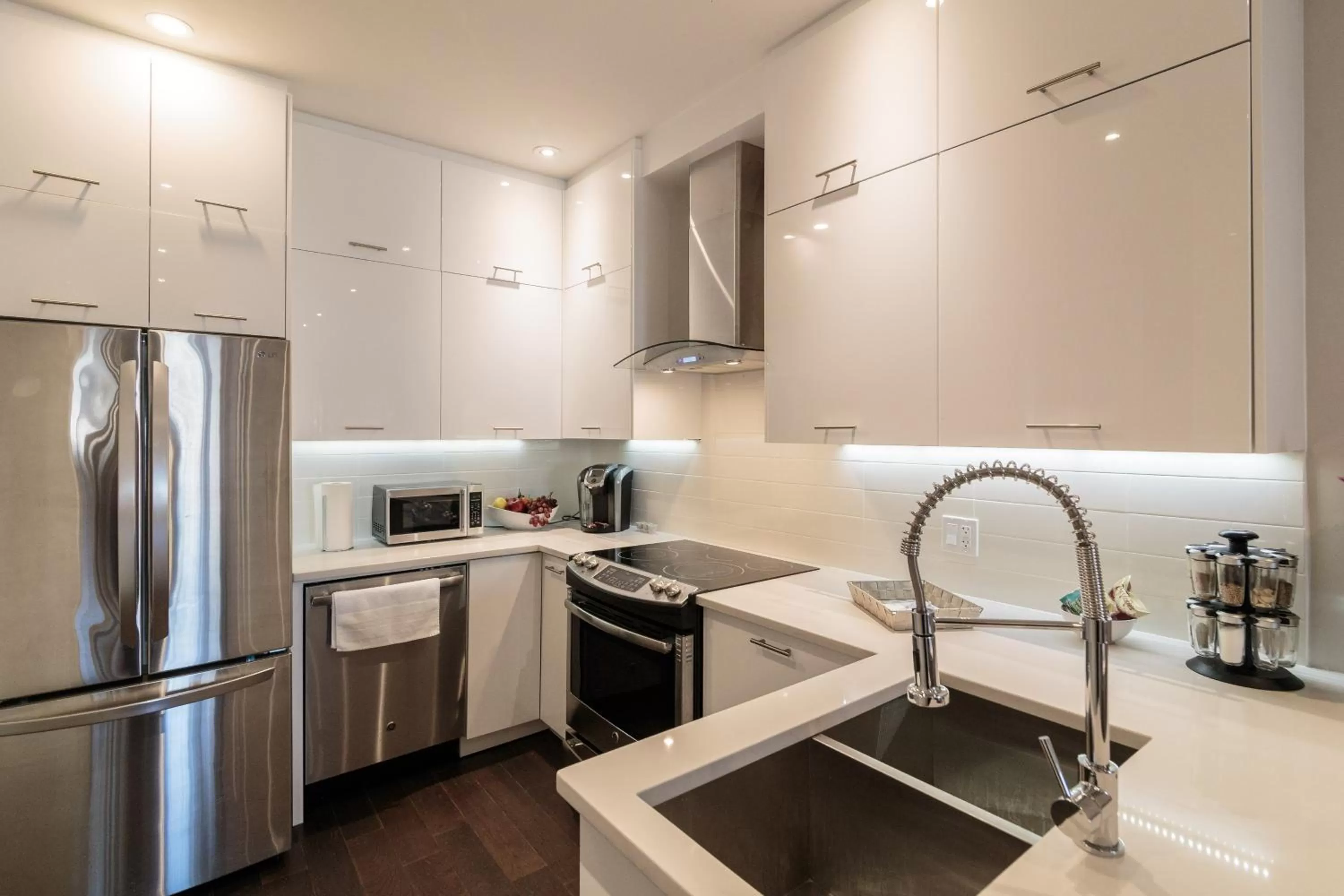 Kitchen or kitchenette in Parc Avenue Lofts