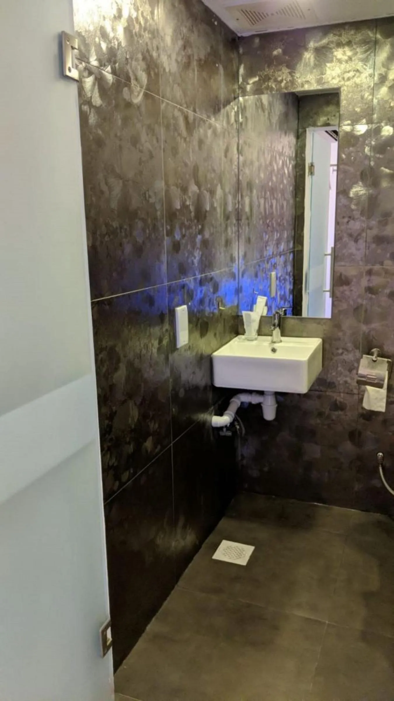 Hotel Calmo Chinatown