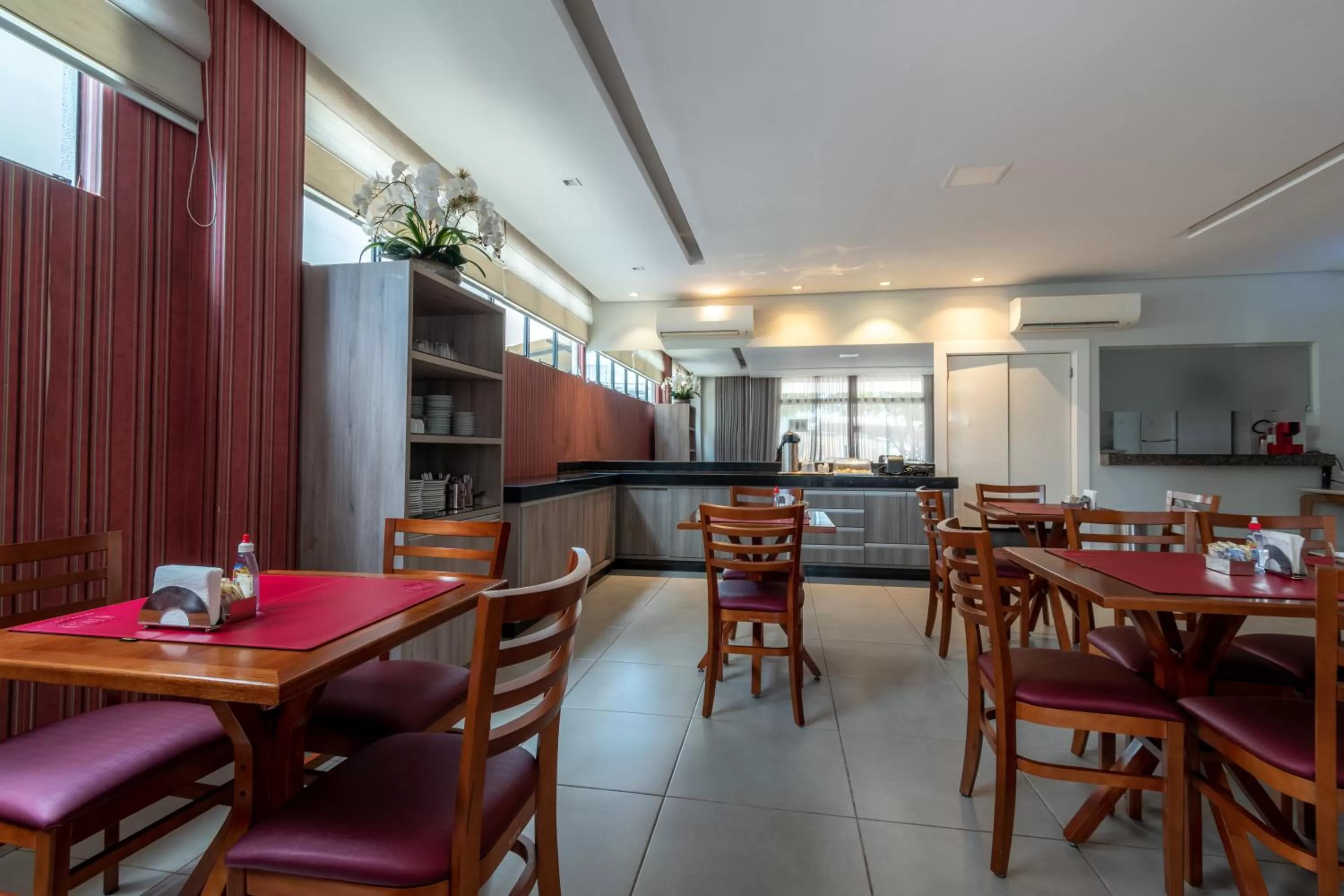 Breakfast in 103 Hotel & Flats