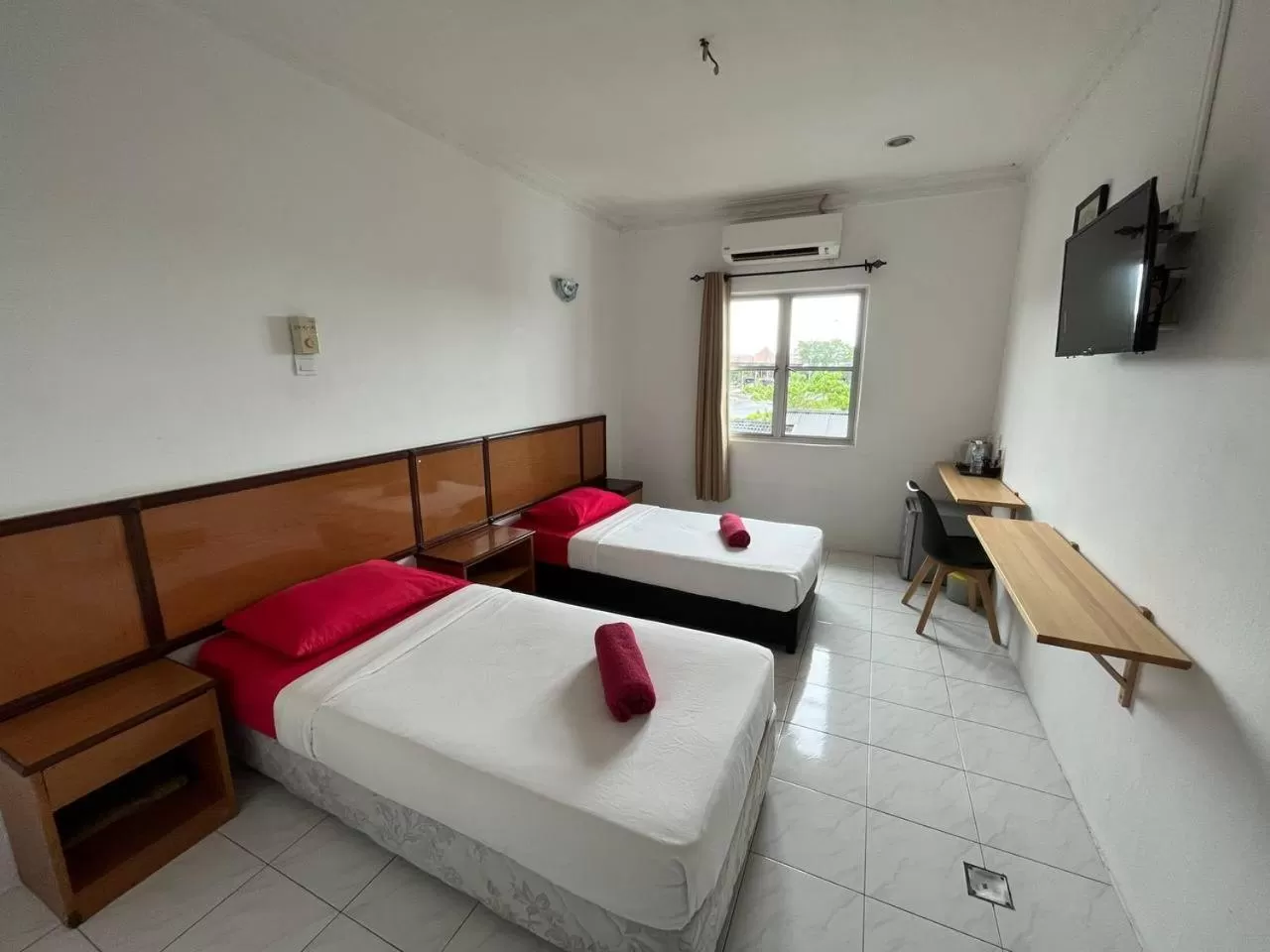 Bed in THE ZULEY HERITAGE HOTEL