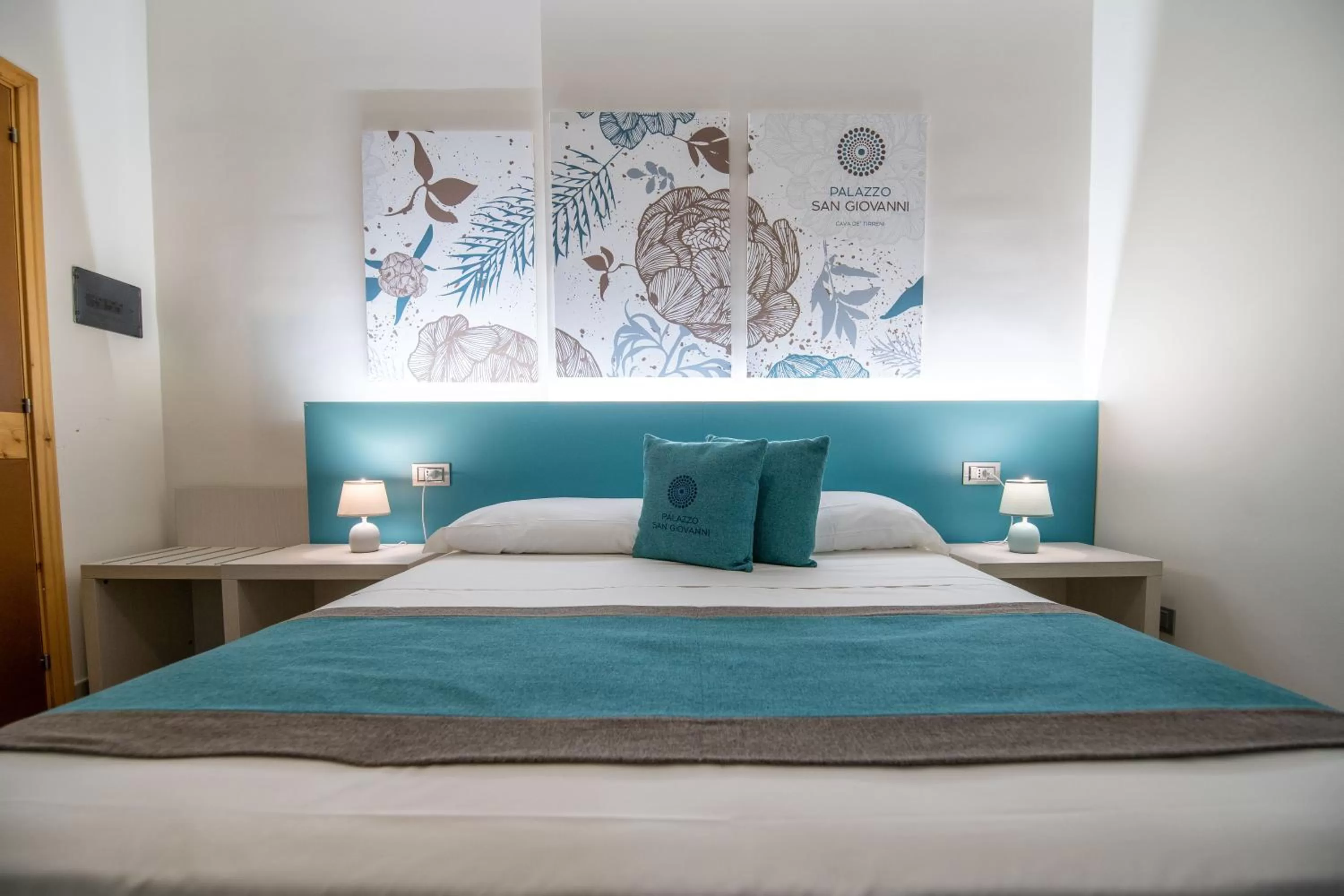 Photo of the whole room, Bed in Palazzo San Giovanni