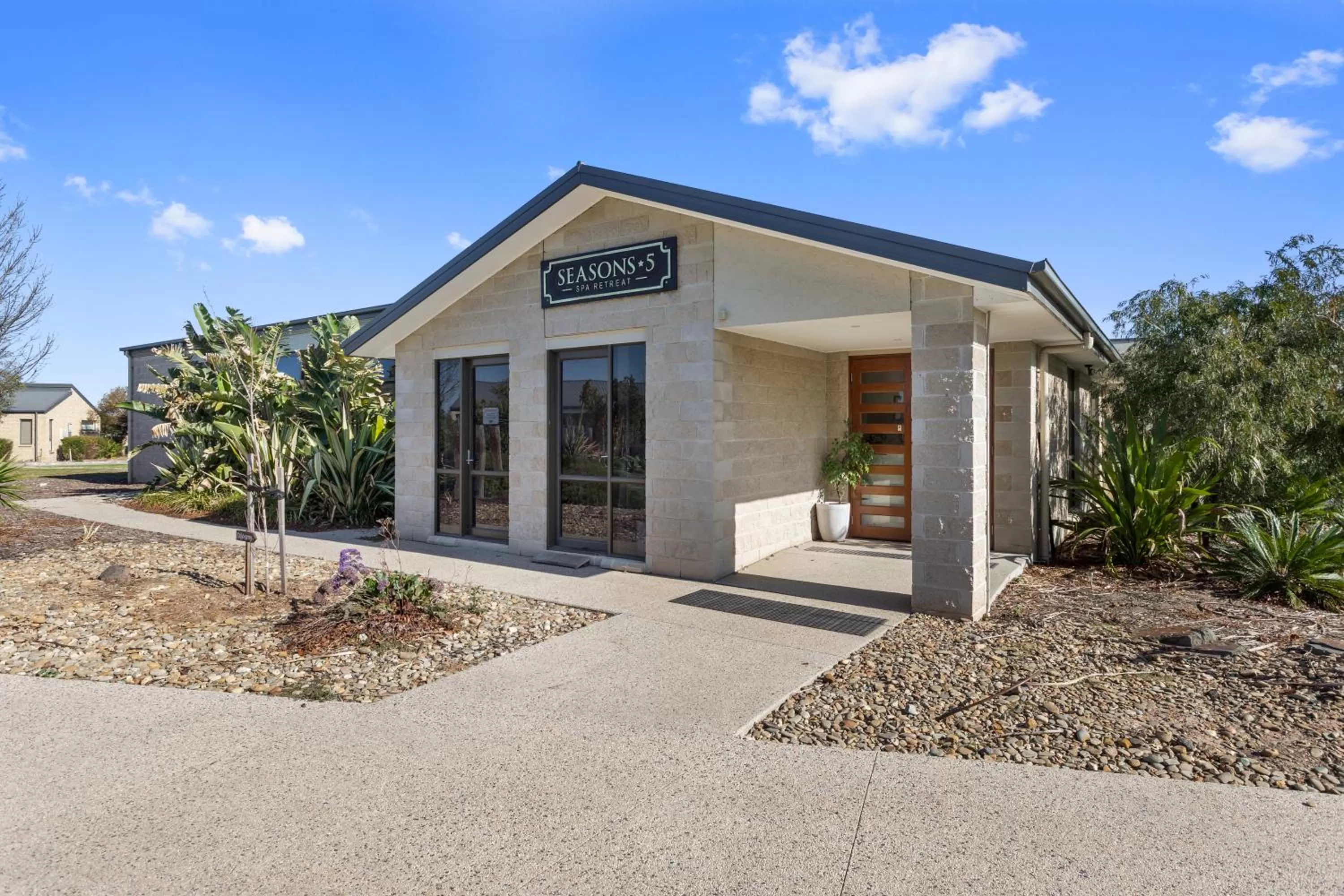 Massage in Quality Hotel Point Cook