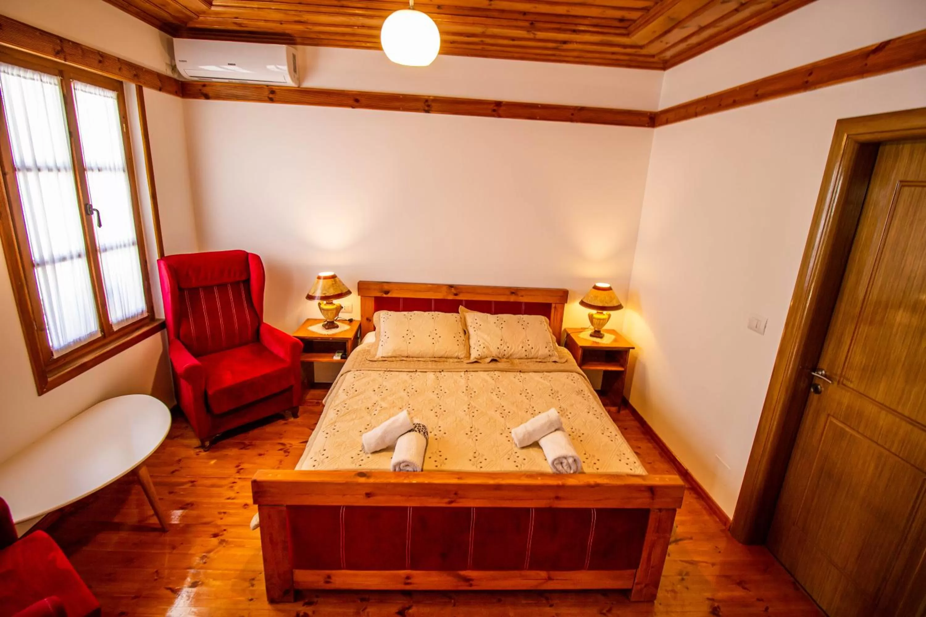 Bed in Hotel Bebej Tradicional