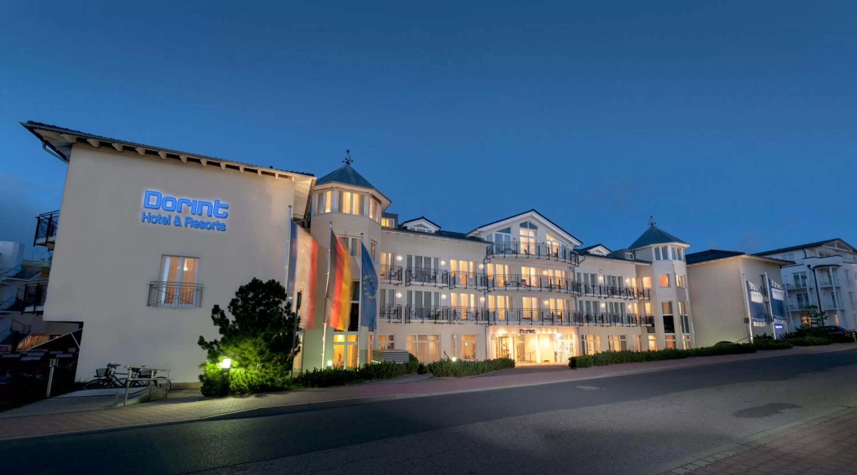 Facade/entrance in Dorint Strandhotel Binz/Rügen