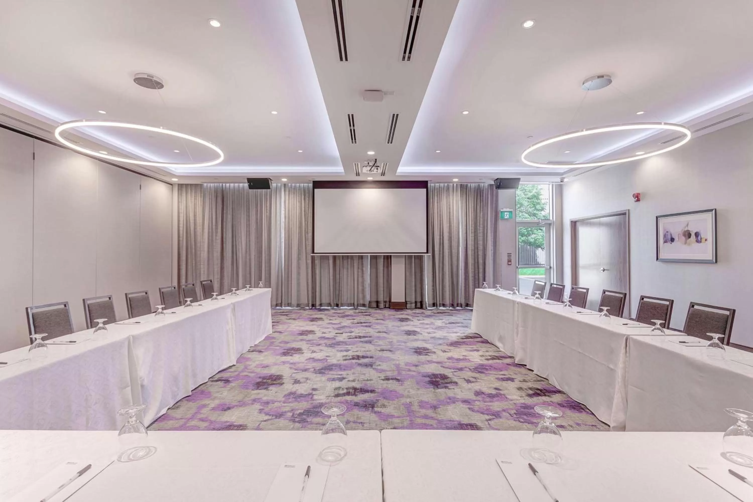 Meeting/conference room in Home2 Suites By Hilton Toronto/Brampton, On