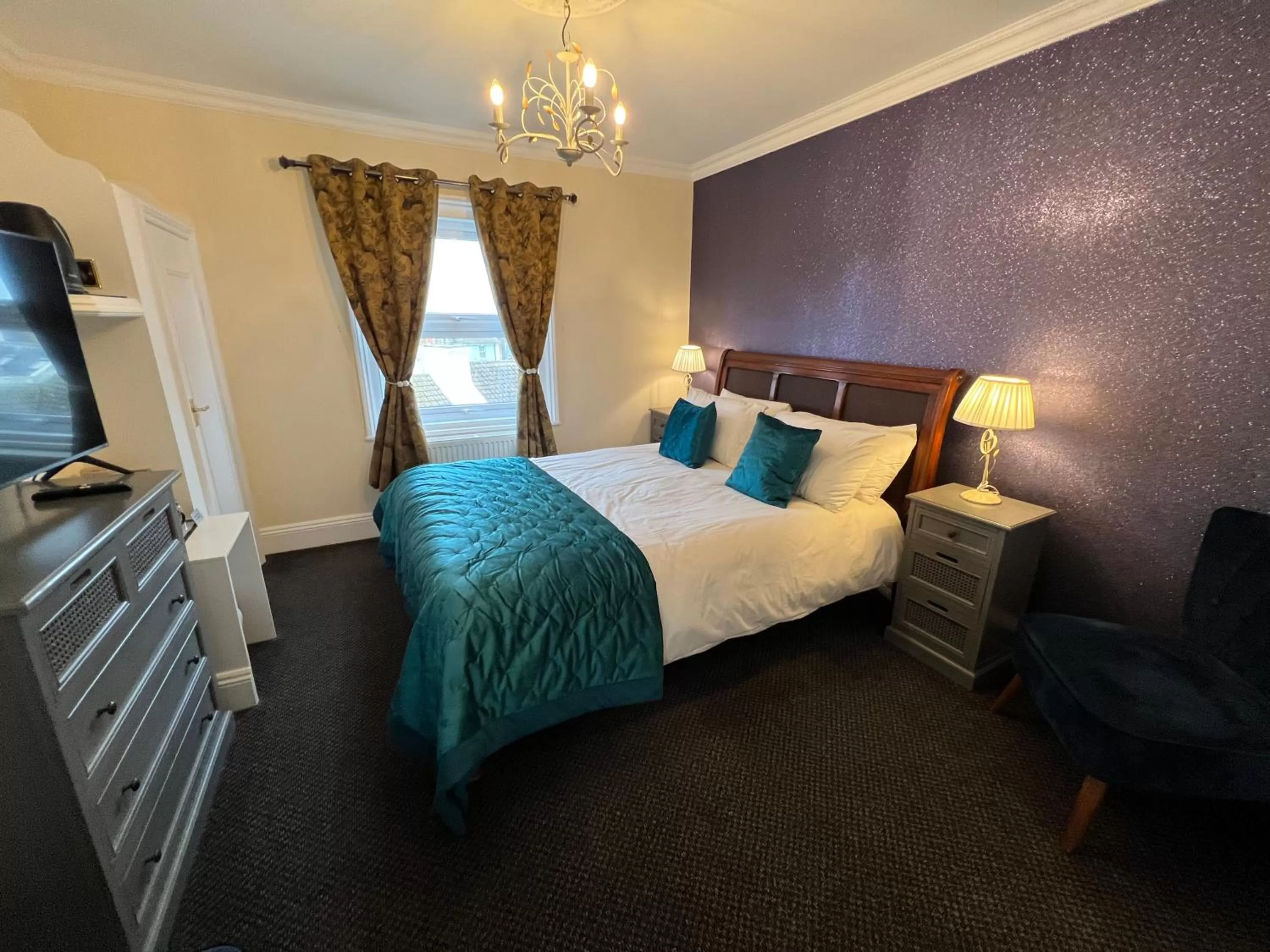 Photo of the whole room, Bed in Atlanta