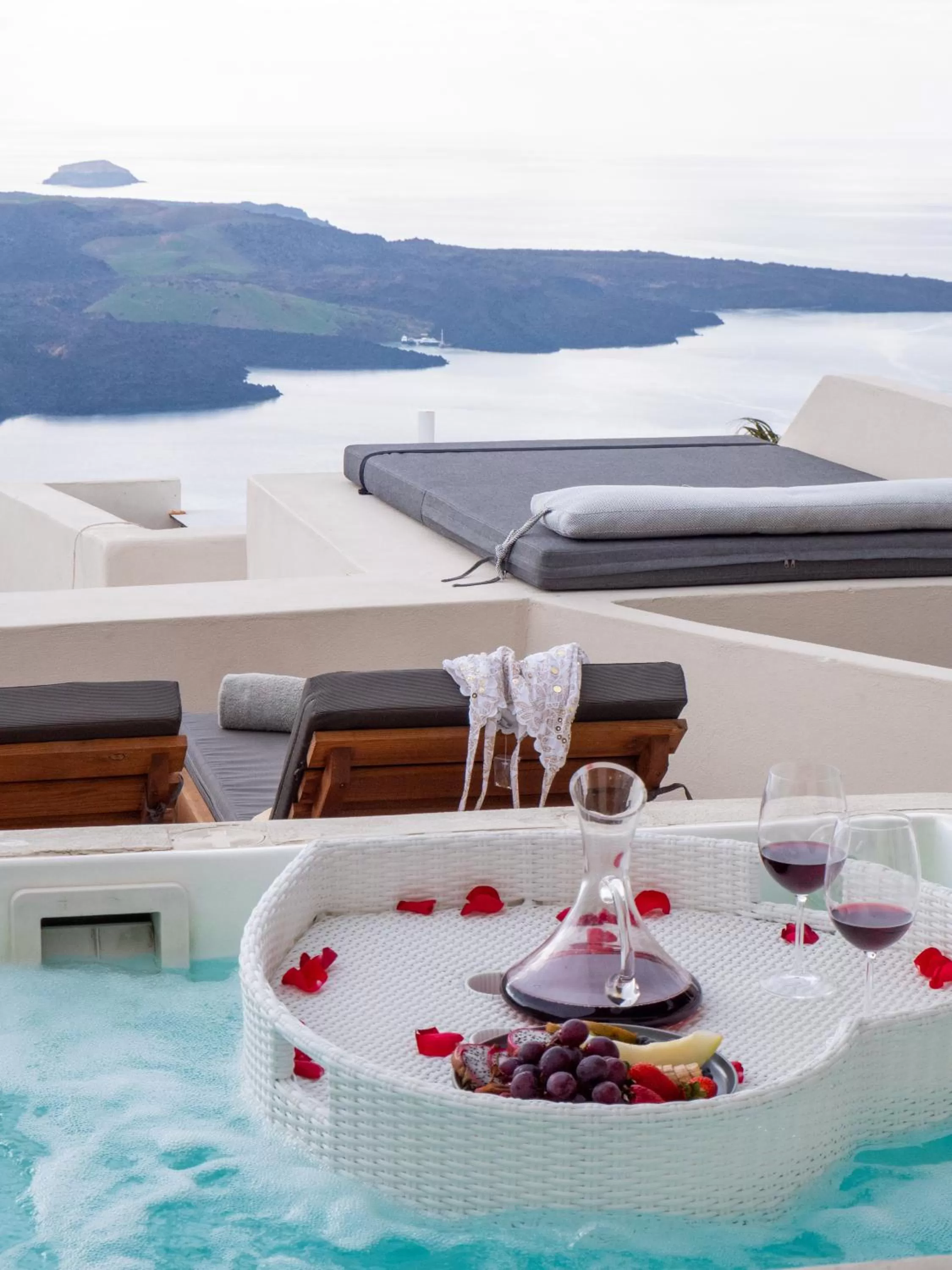 Caldera Cliff Illusion