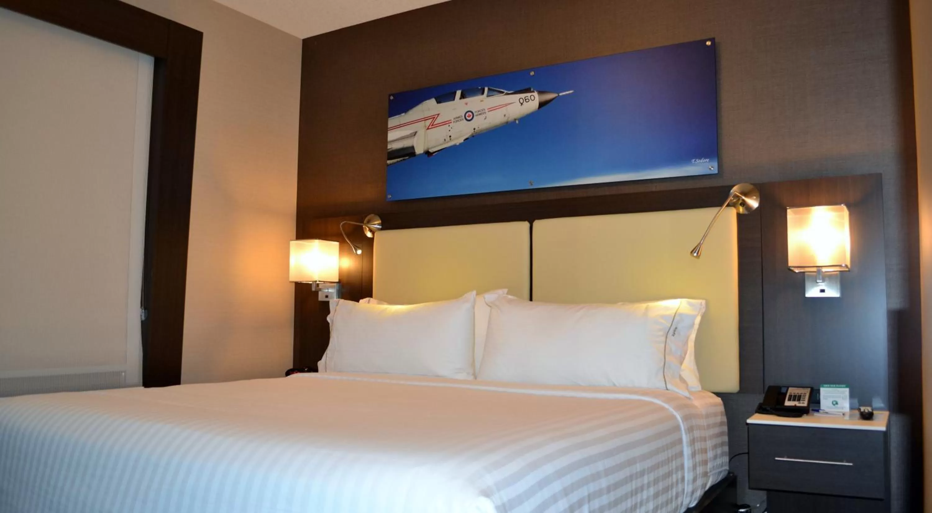 Photo of the whole room, Bed in Holiday Inn Express & Suites Cold Lake by IHG