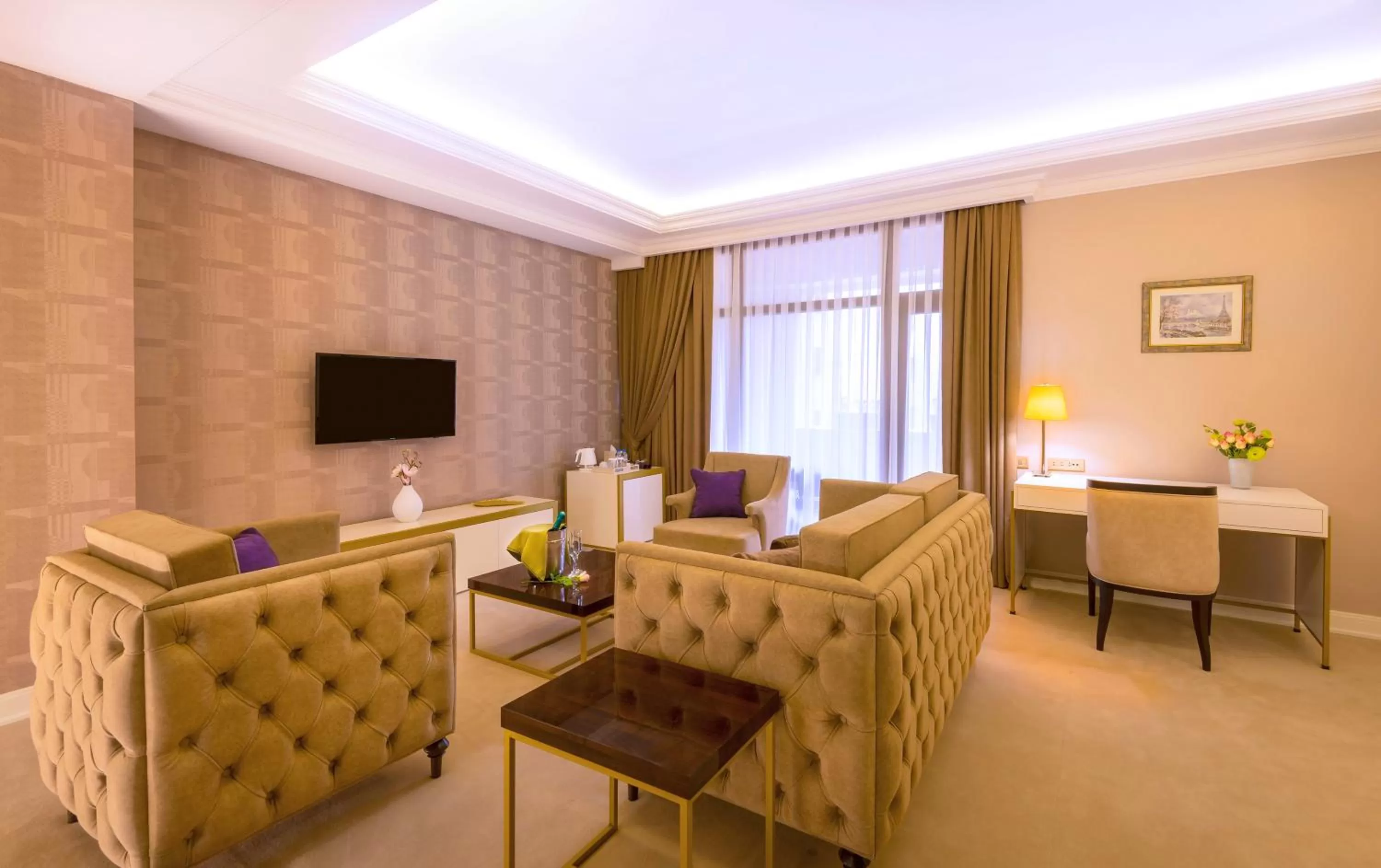 Living room in Paris Hotel Yerevan