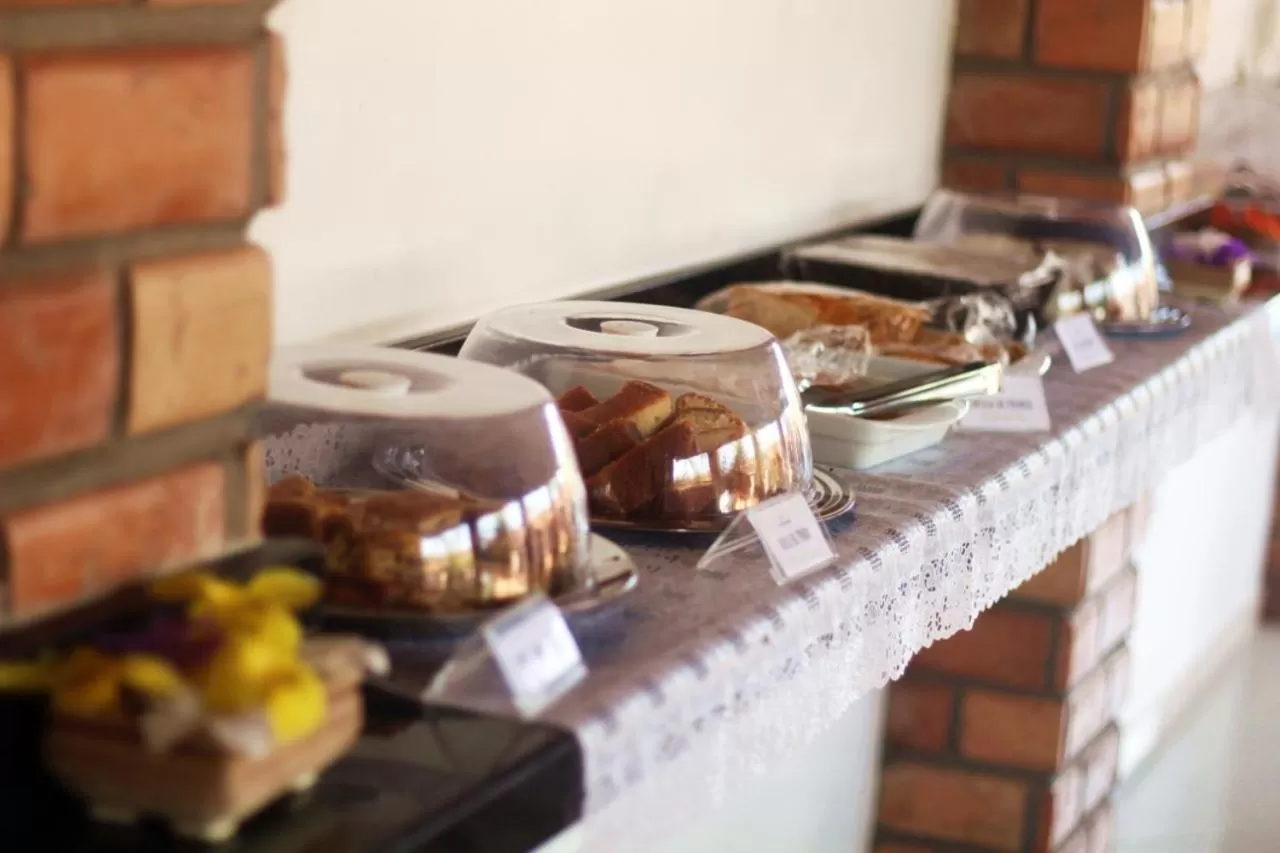 Continental breakfast in Pousada Vasto Horizonte