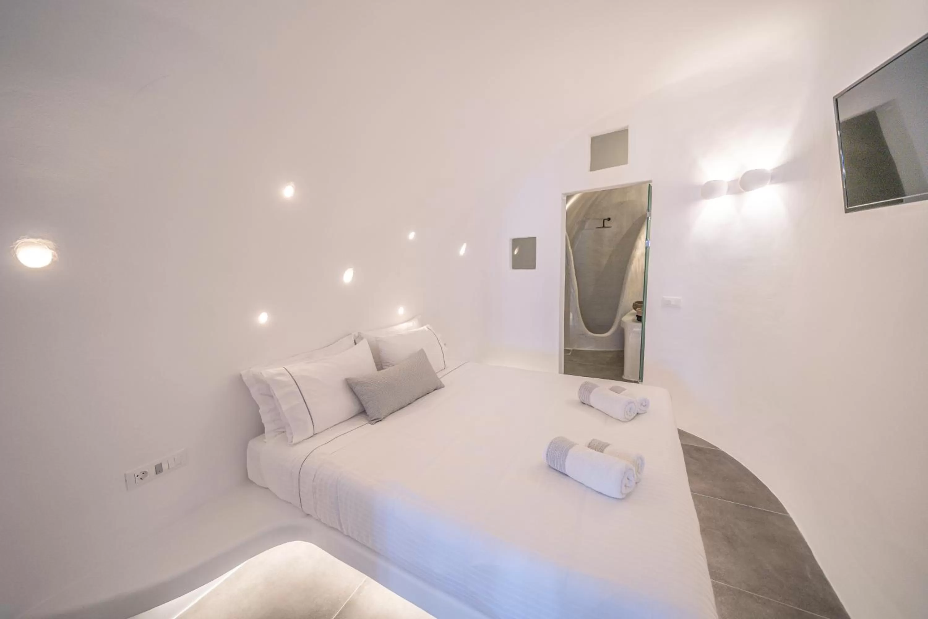 Bedroom, Bed in Eternity Suites Santorini
