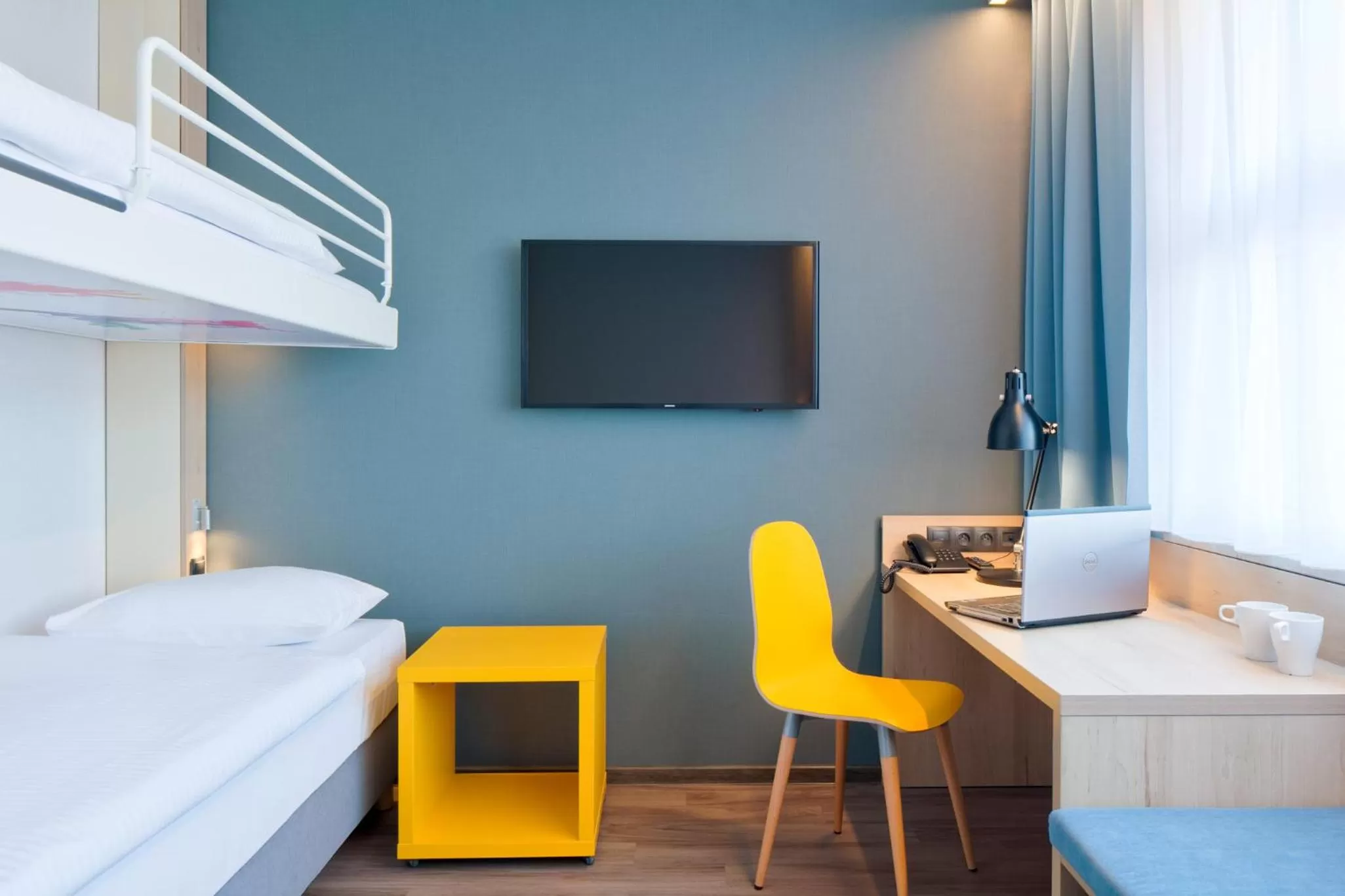 bunk bed, Bed in o3Hotel