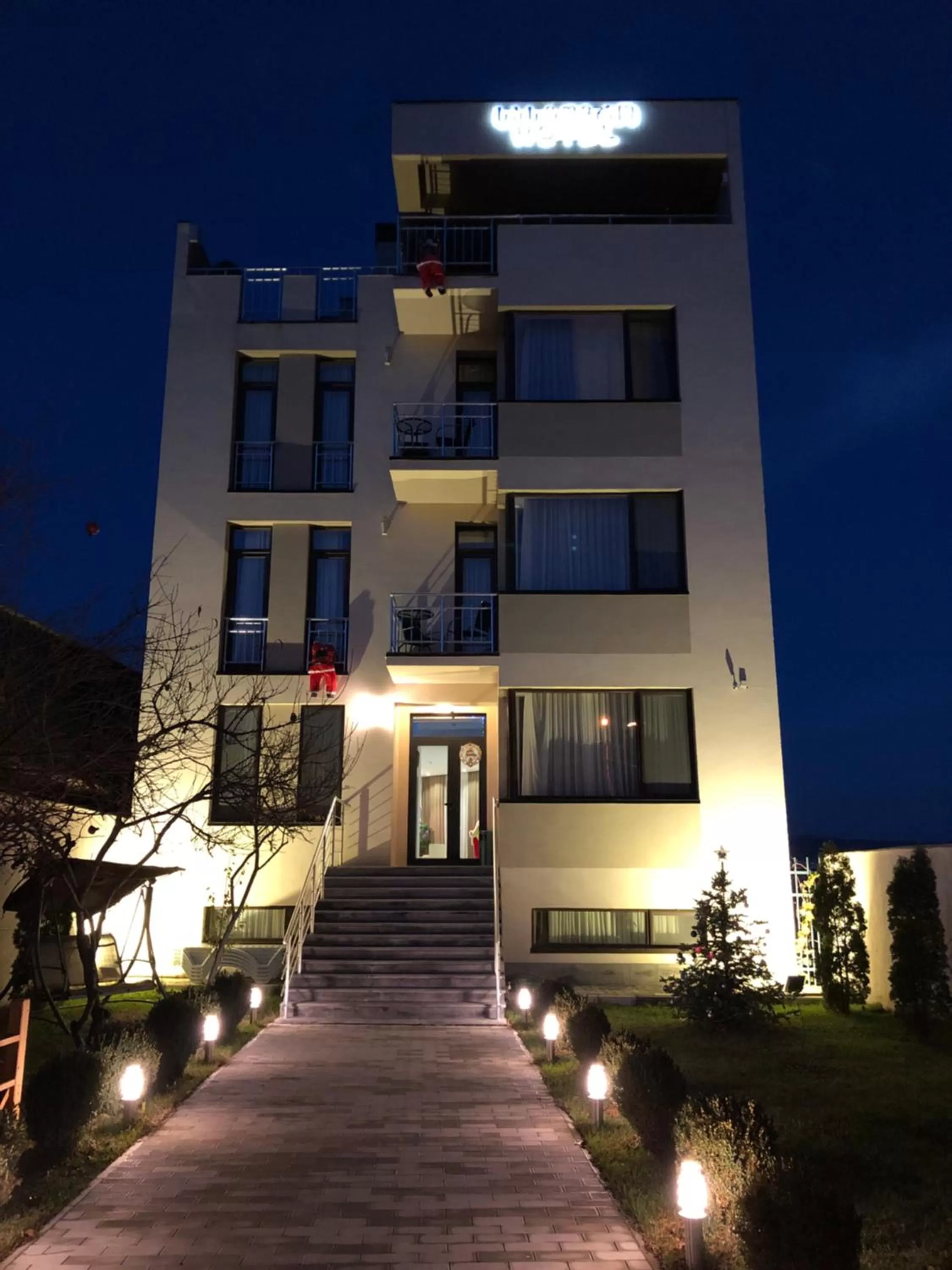 Property building in Hotel King Tom