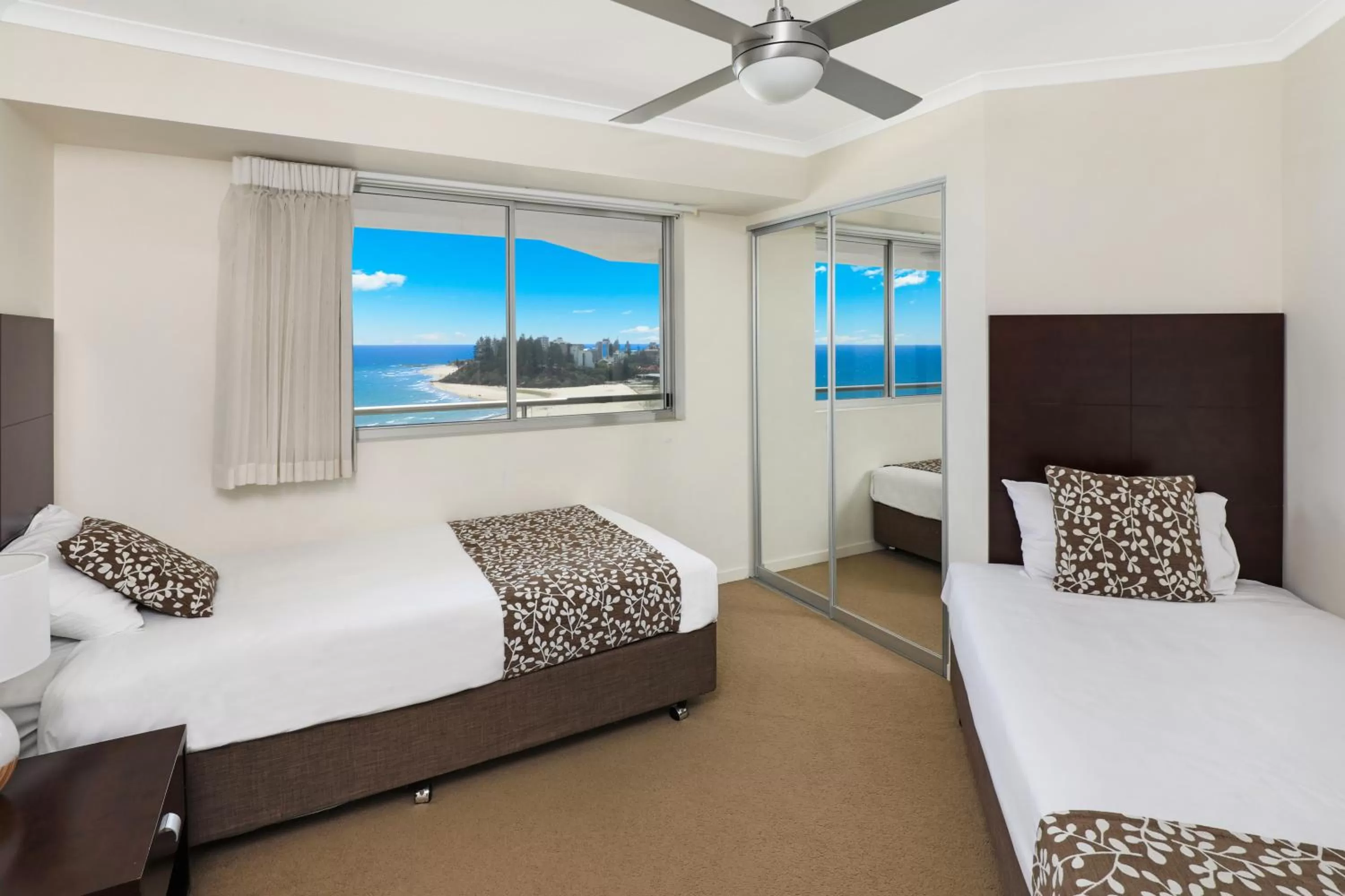 Bedroom, Bed in ULTIQA Points North