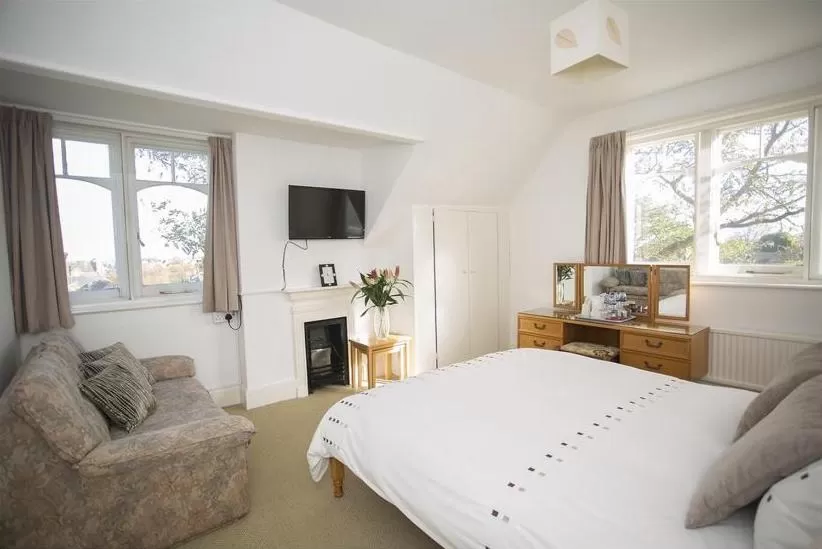 TV and multimedia in Sunnycroft