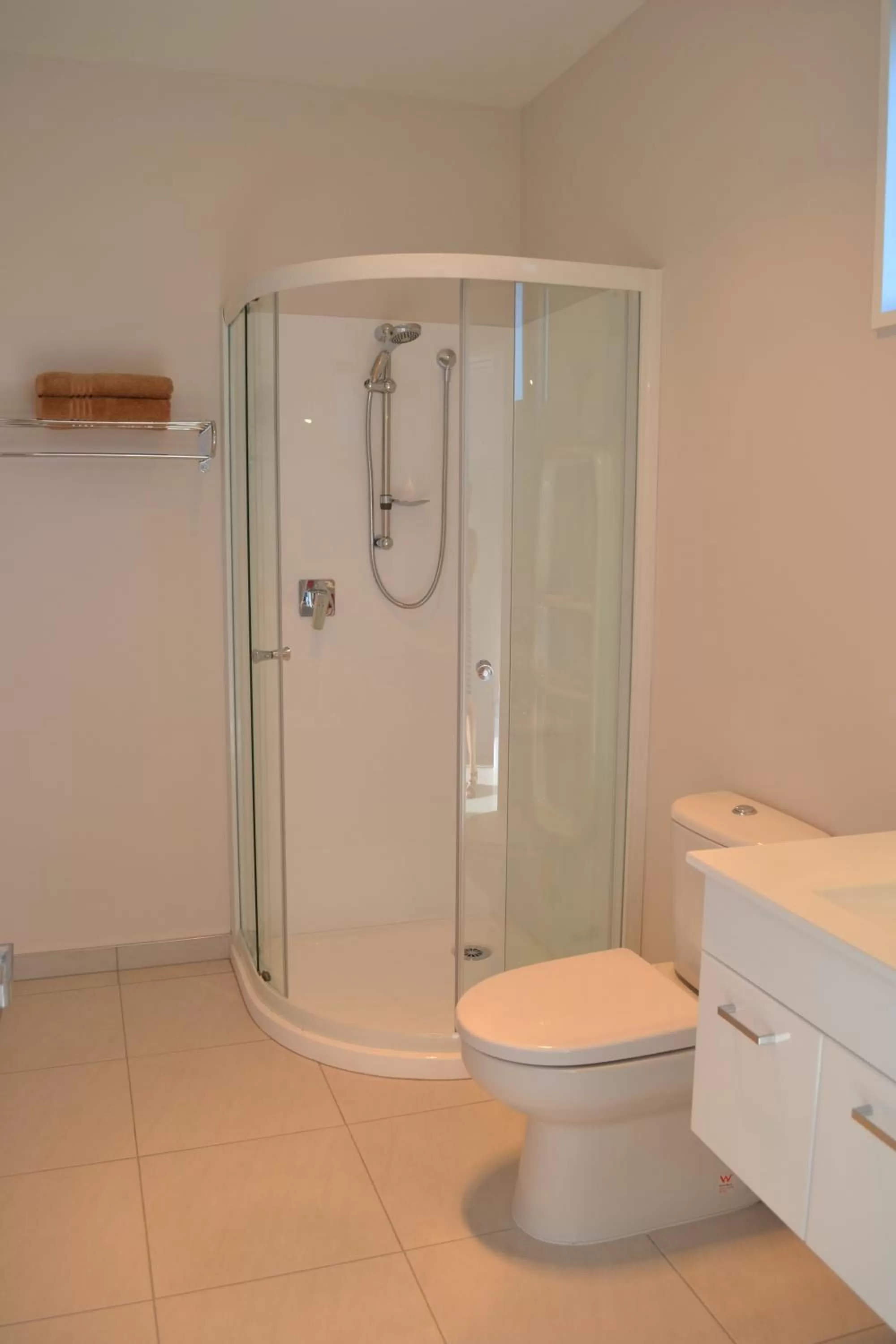 Bathroom in 319 Addington Motel