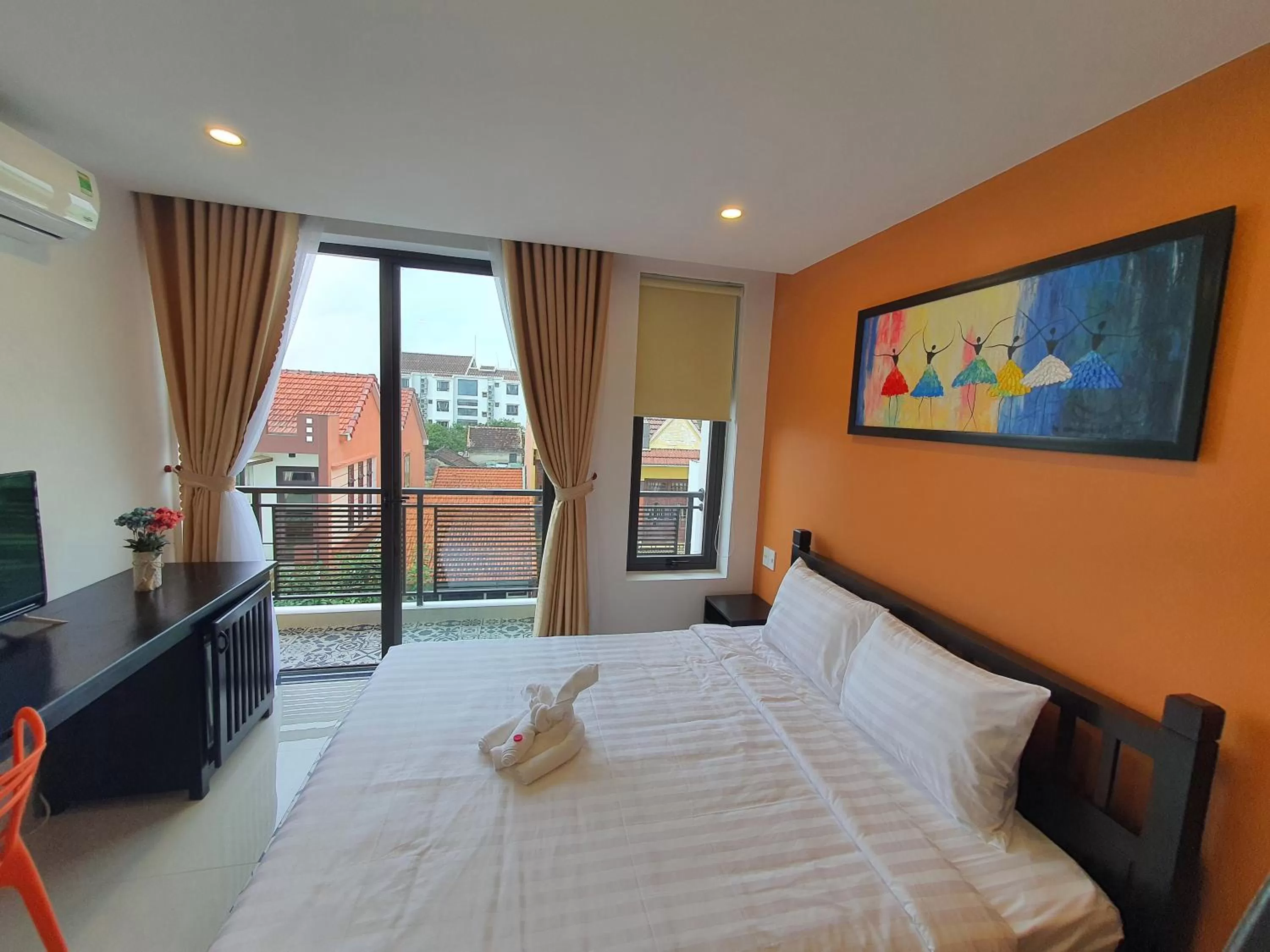 Photo of the whole room, Bed in Maison Khoi Homestay