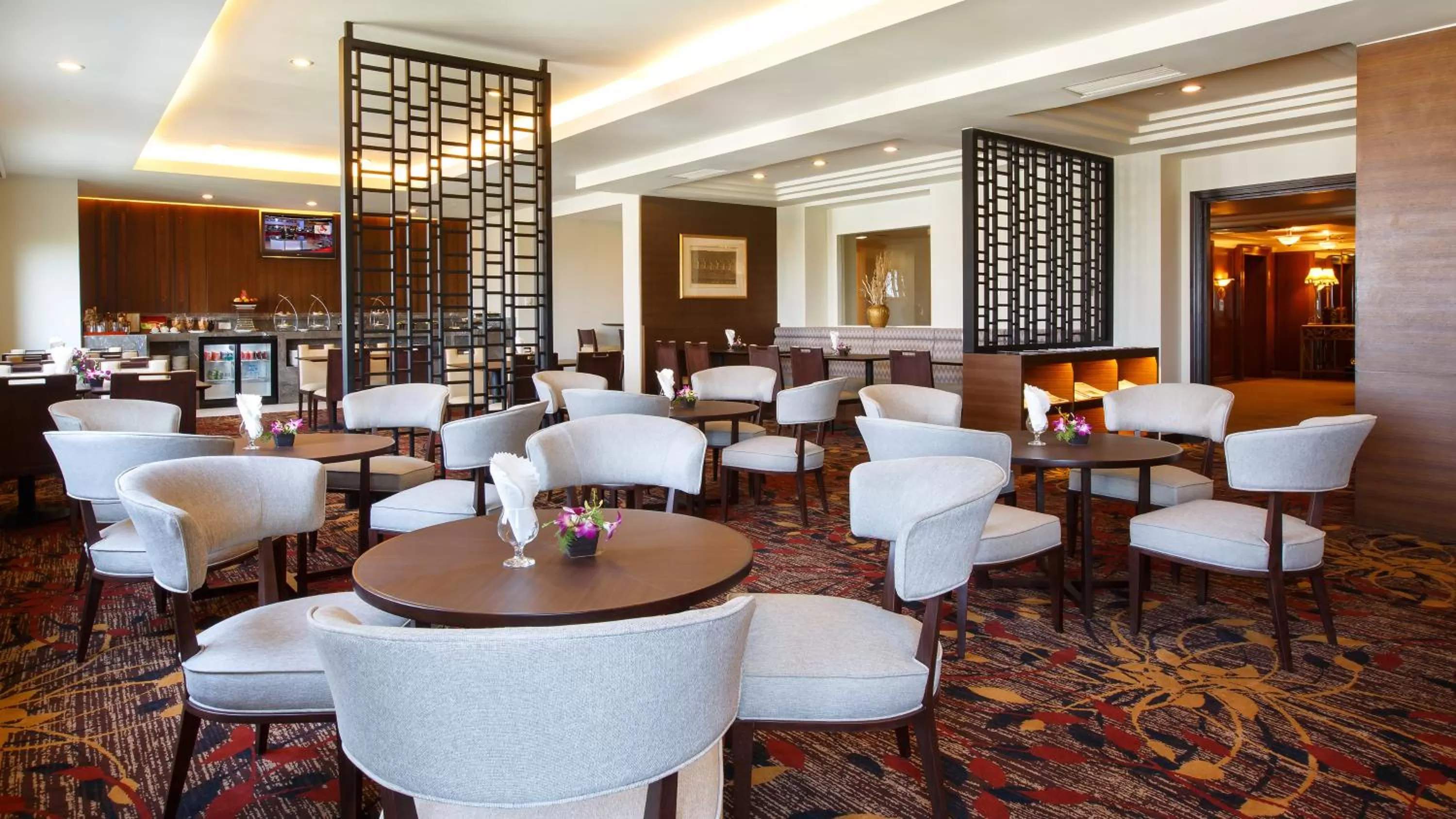 Lounge or bar in PARKROYAL Yangon
