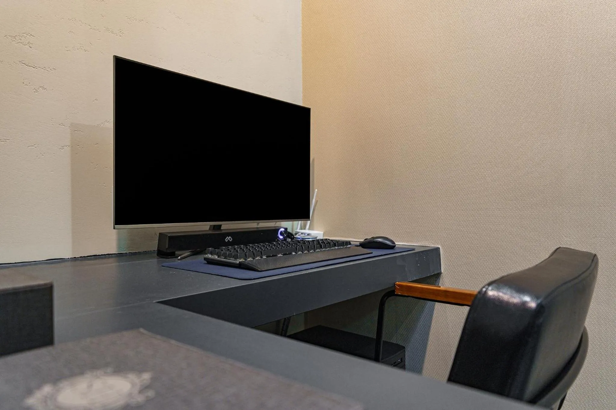 TV/Entertainment Center in Hotel Irene