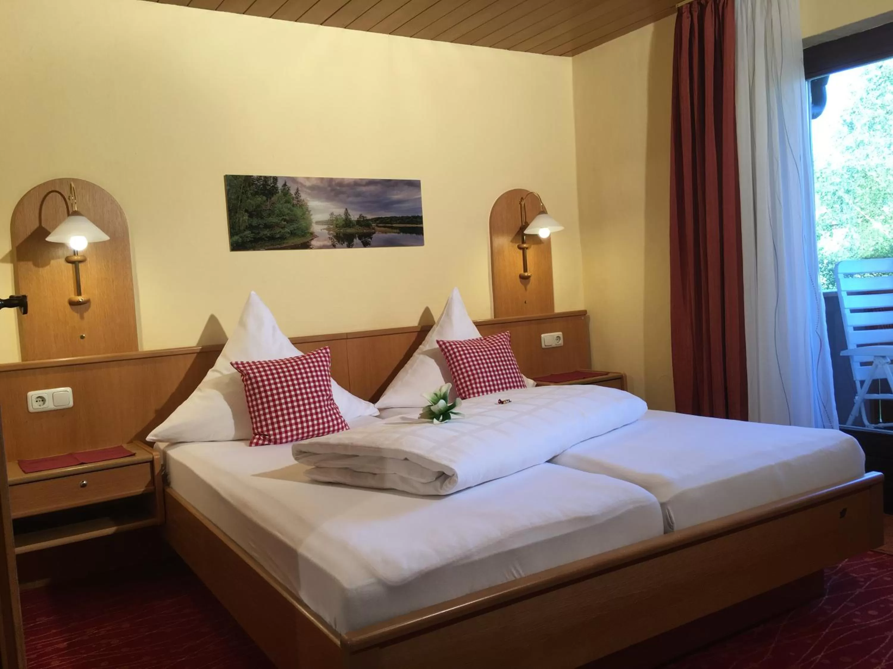 Photo of the whole room in GarniHotel - Arberblick