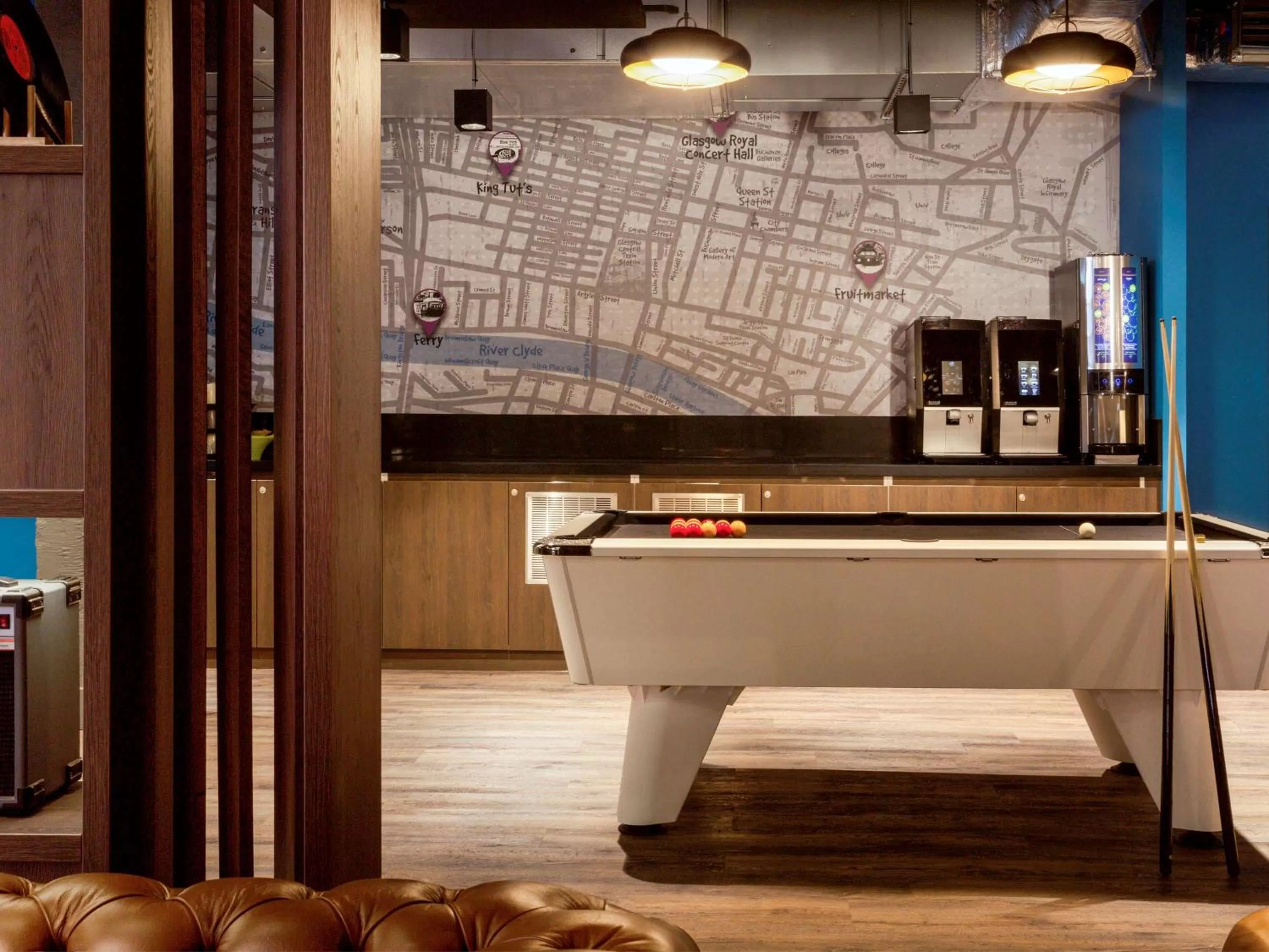 Lounge or bar in ibis Styles Glasgow Central